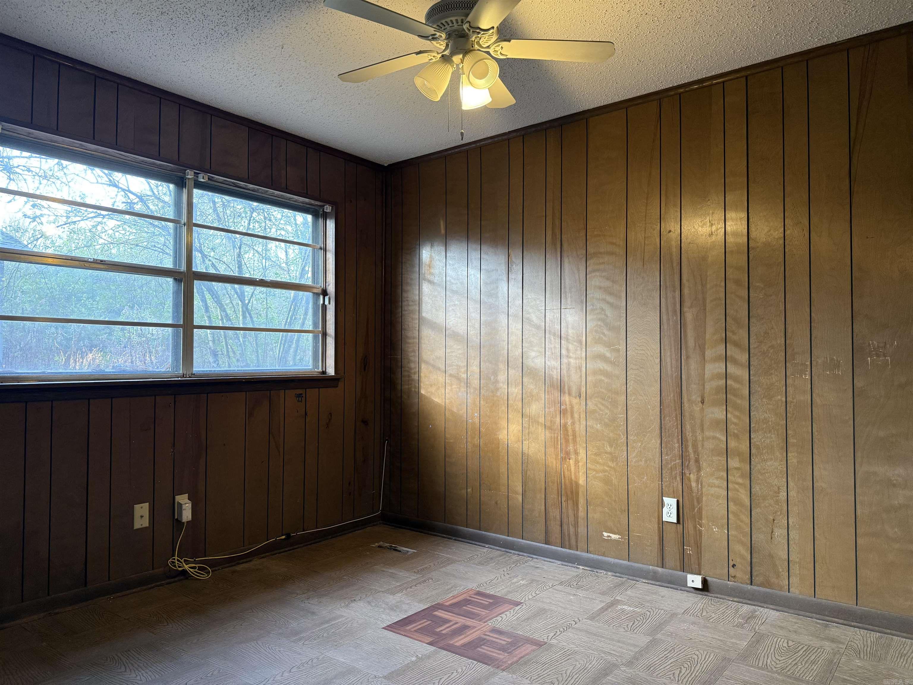 BARROW JOHN - Residential