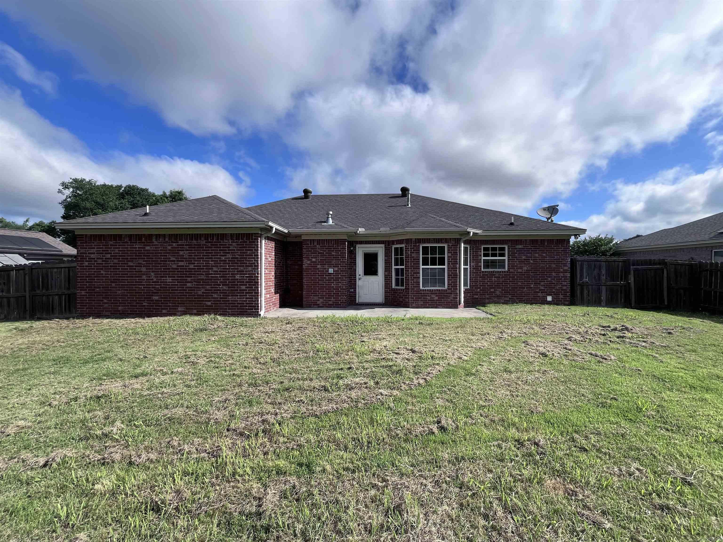 Robinwood - Residential Lease