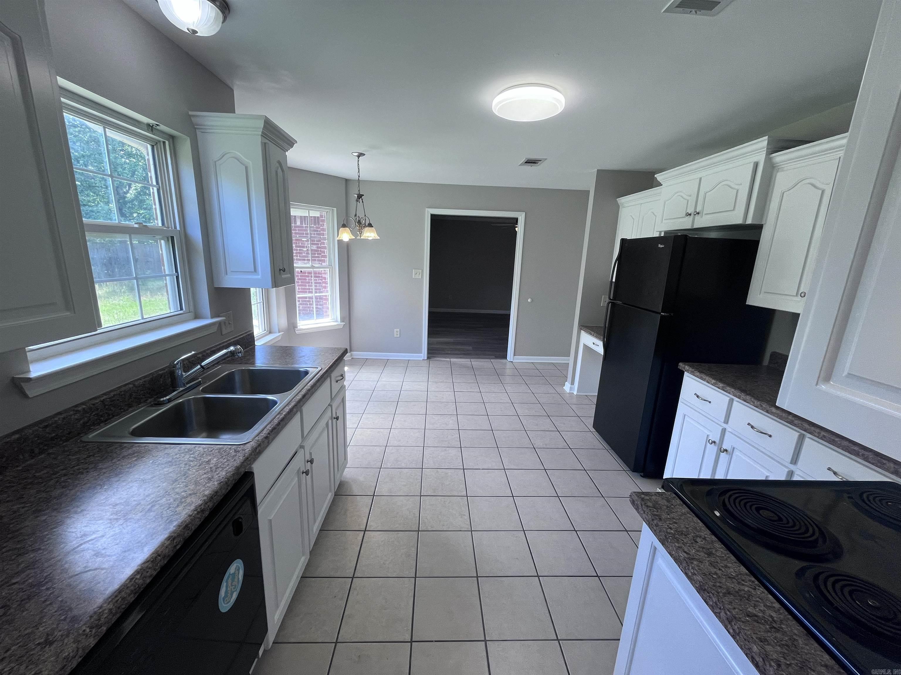 Robinwood - Residential Lease