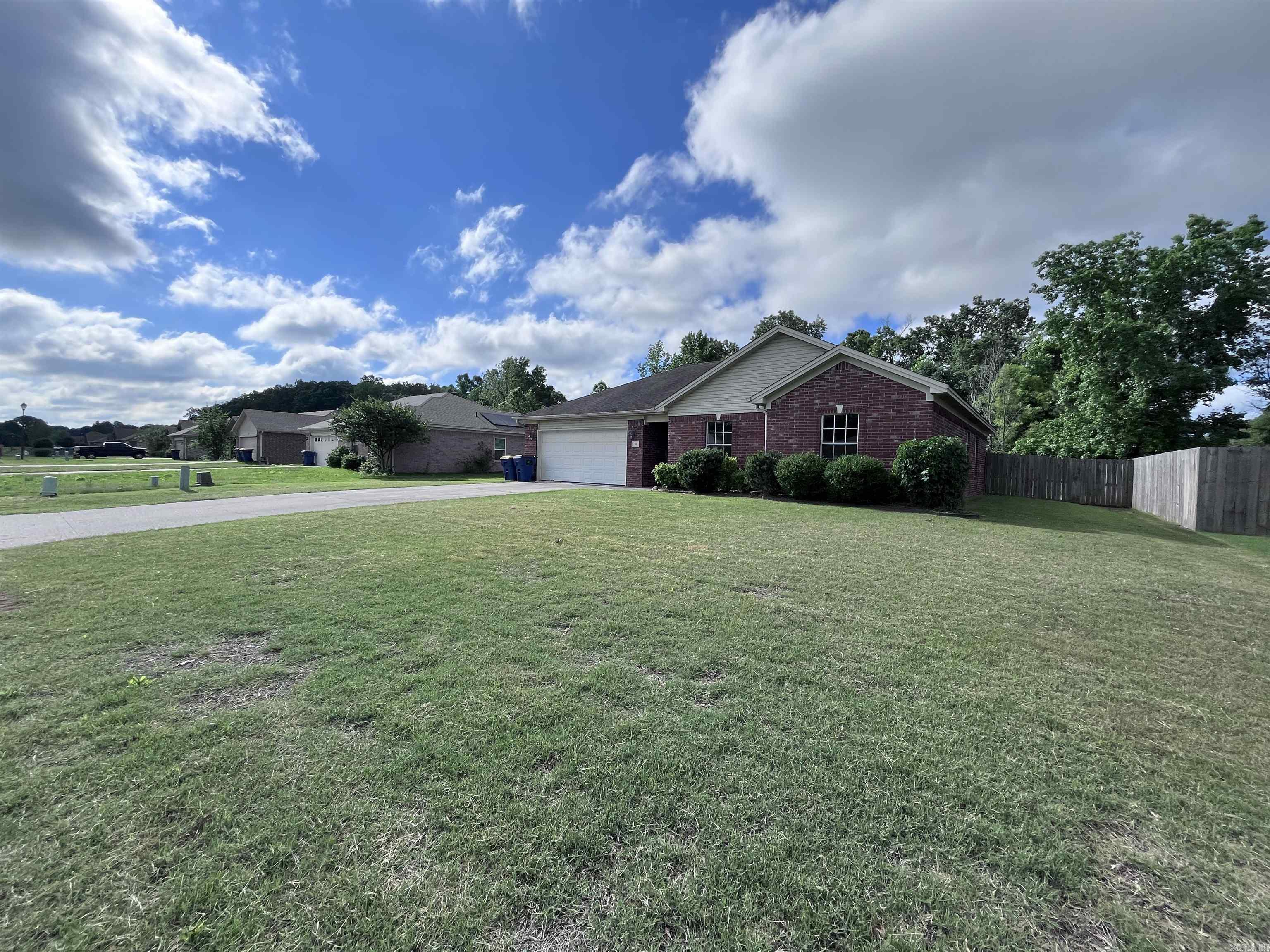 Robinwood - Residential Lease