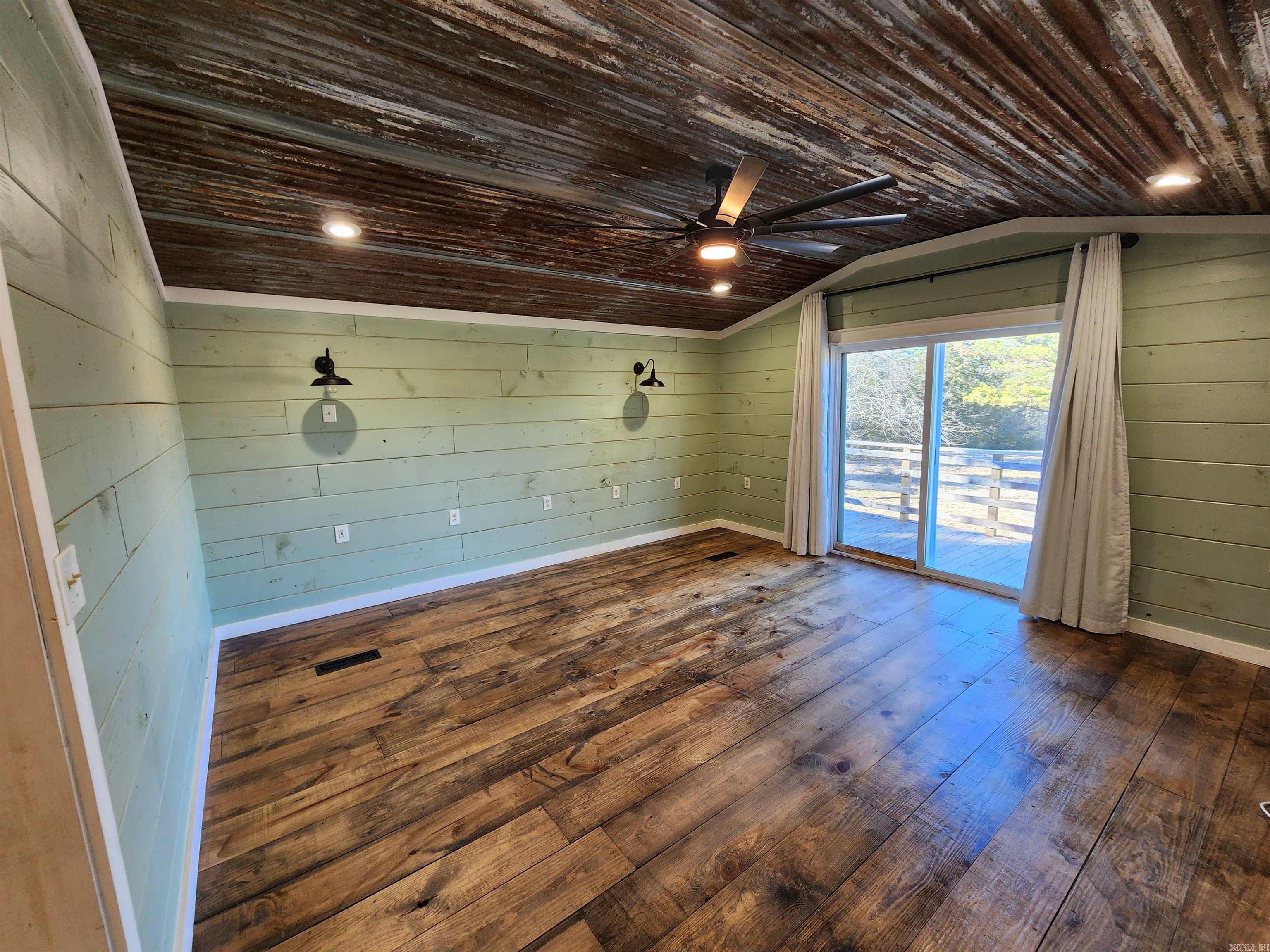 Tumbling Shoals - Residential