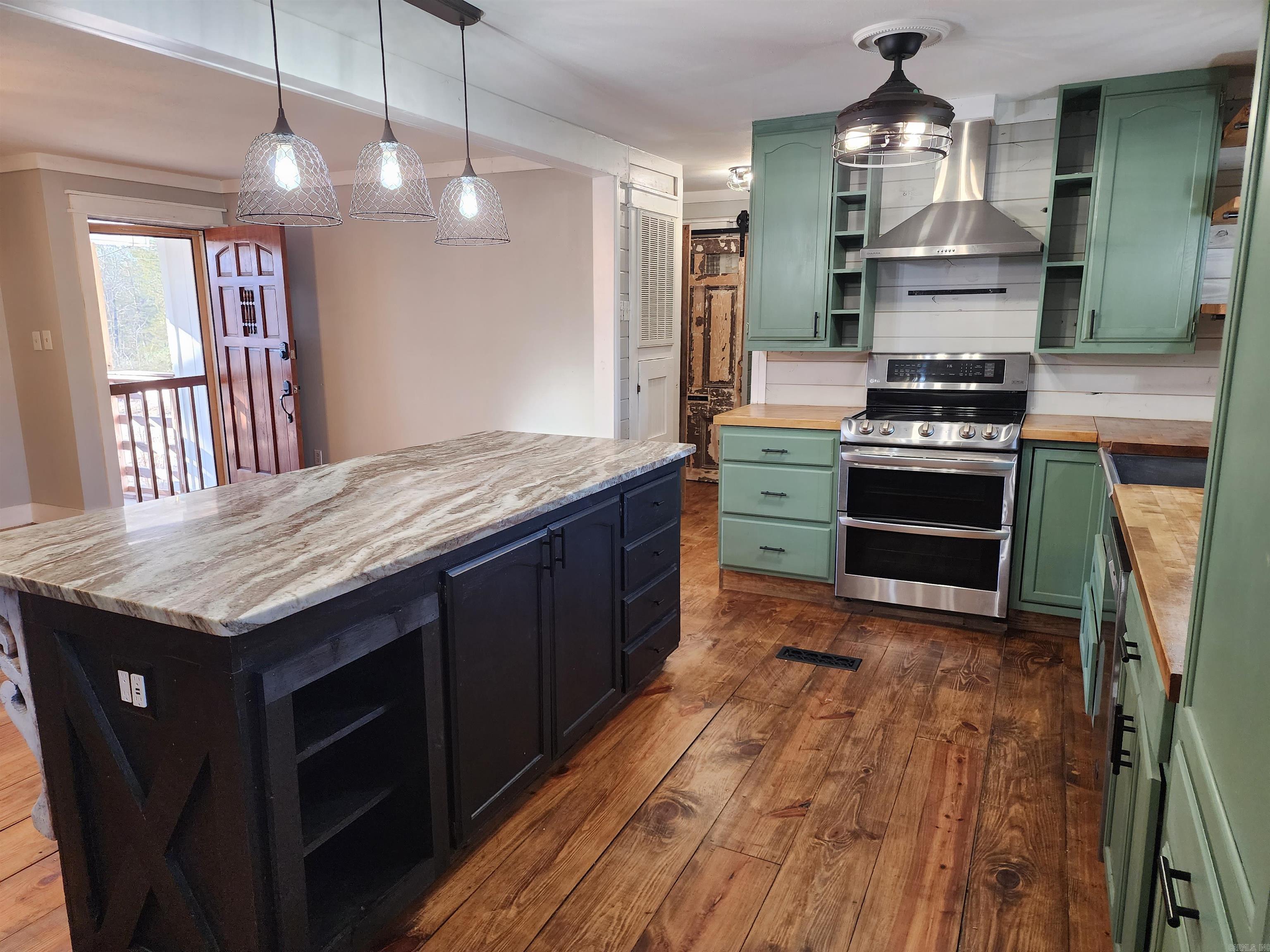 Tumbling Shoals - Residential