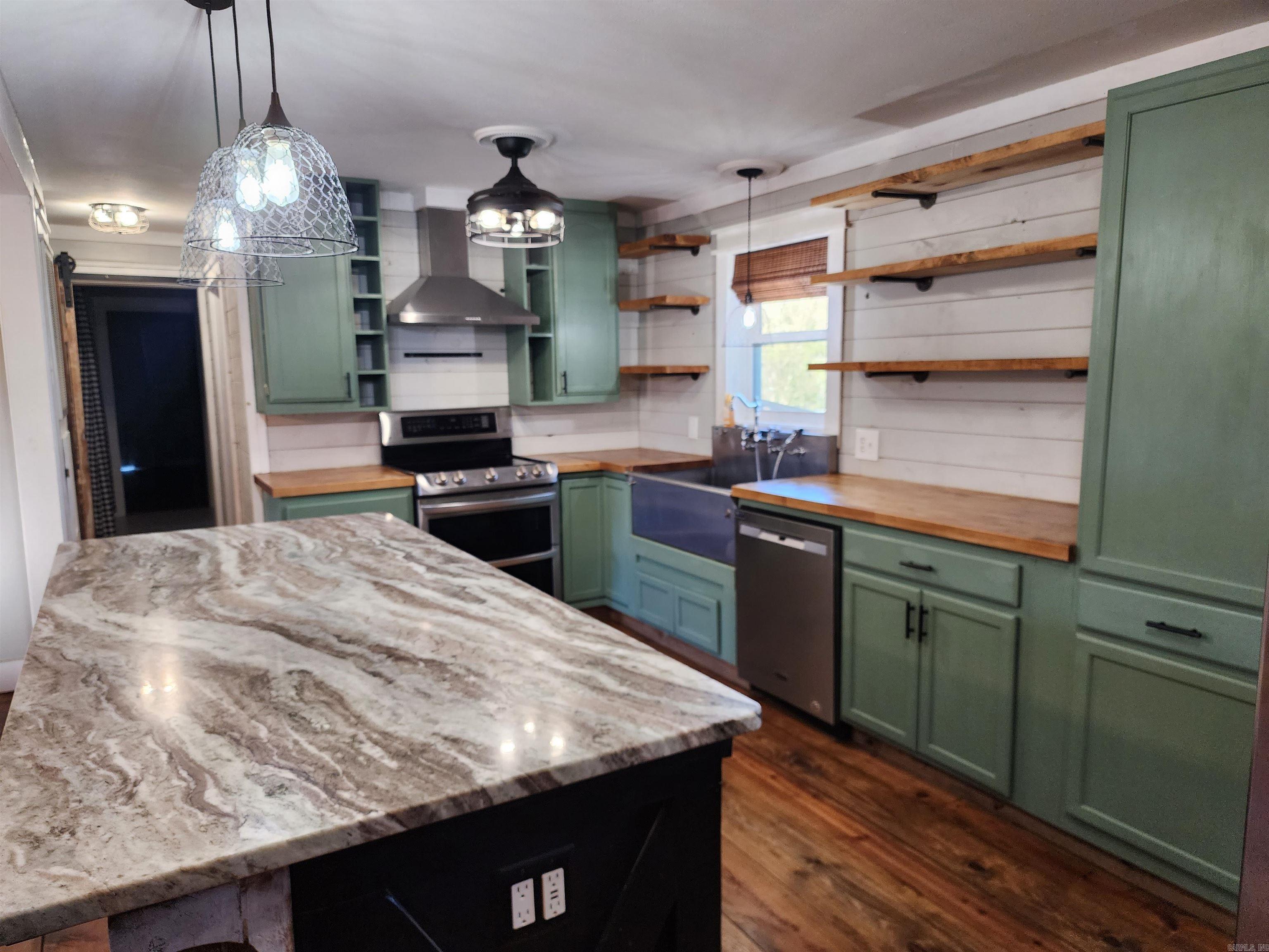 Tumbling Shoals - Residential