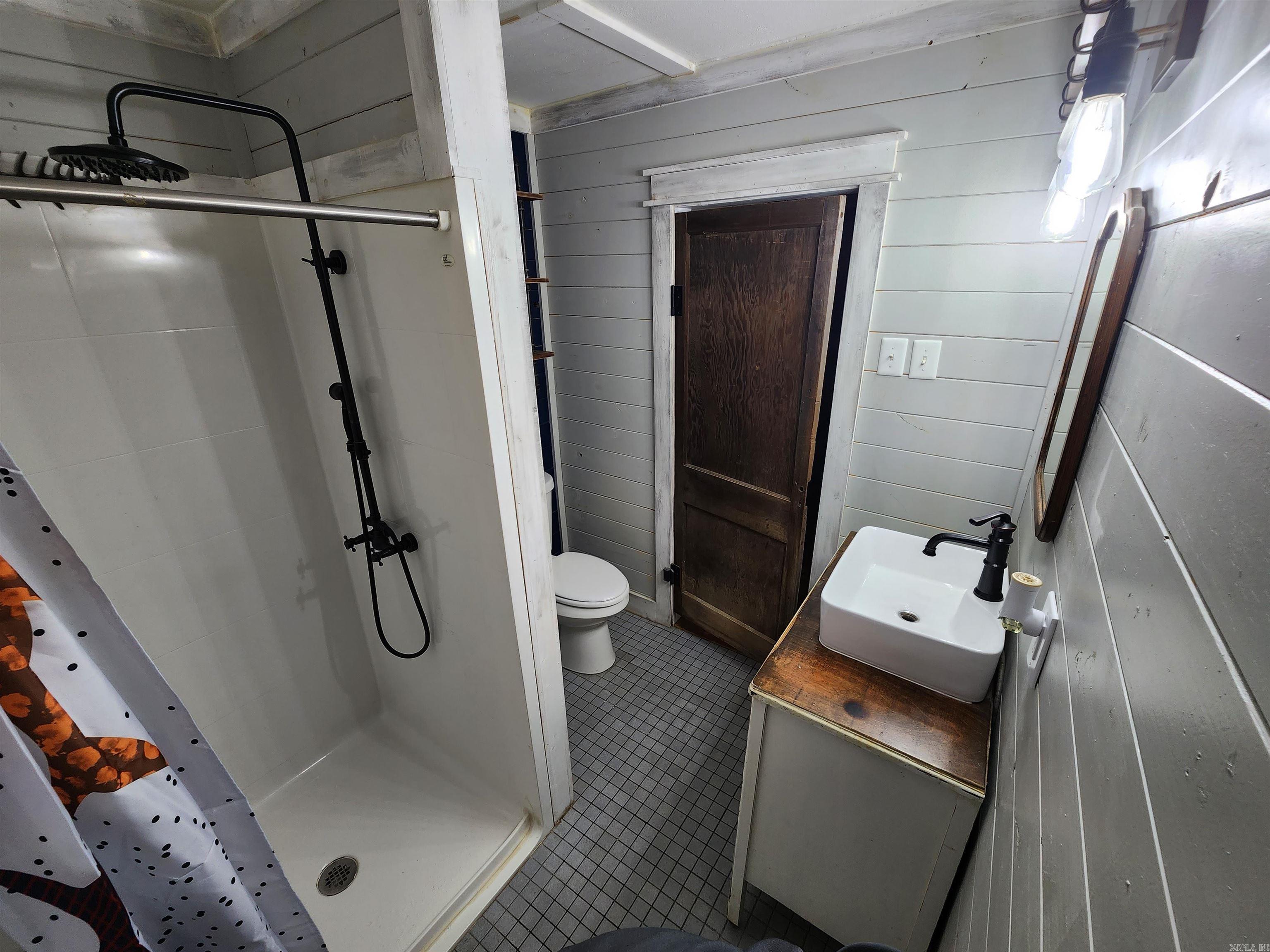 Tumbling Shoals - Residential