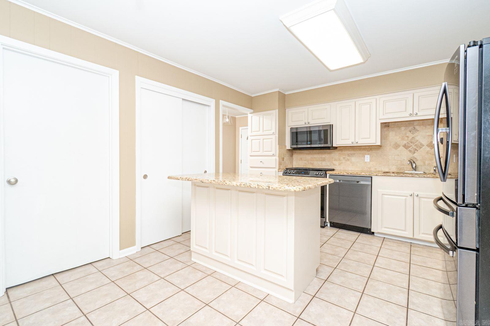 BRENTWOOD ADD - Residential