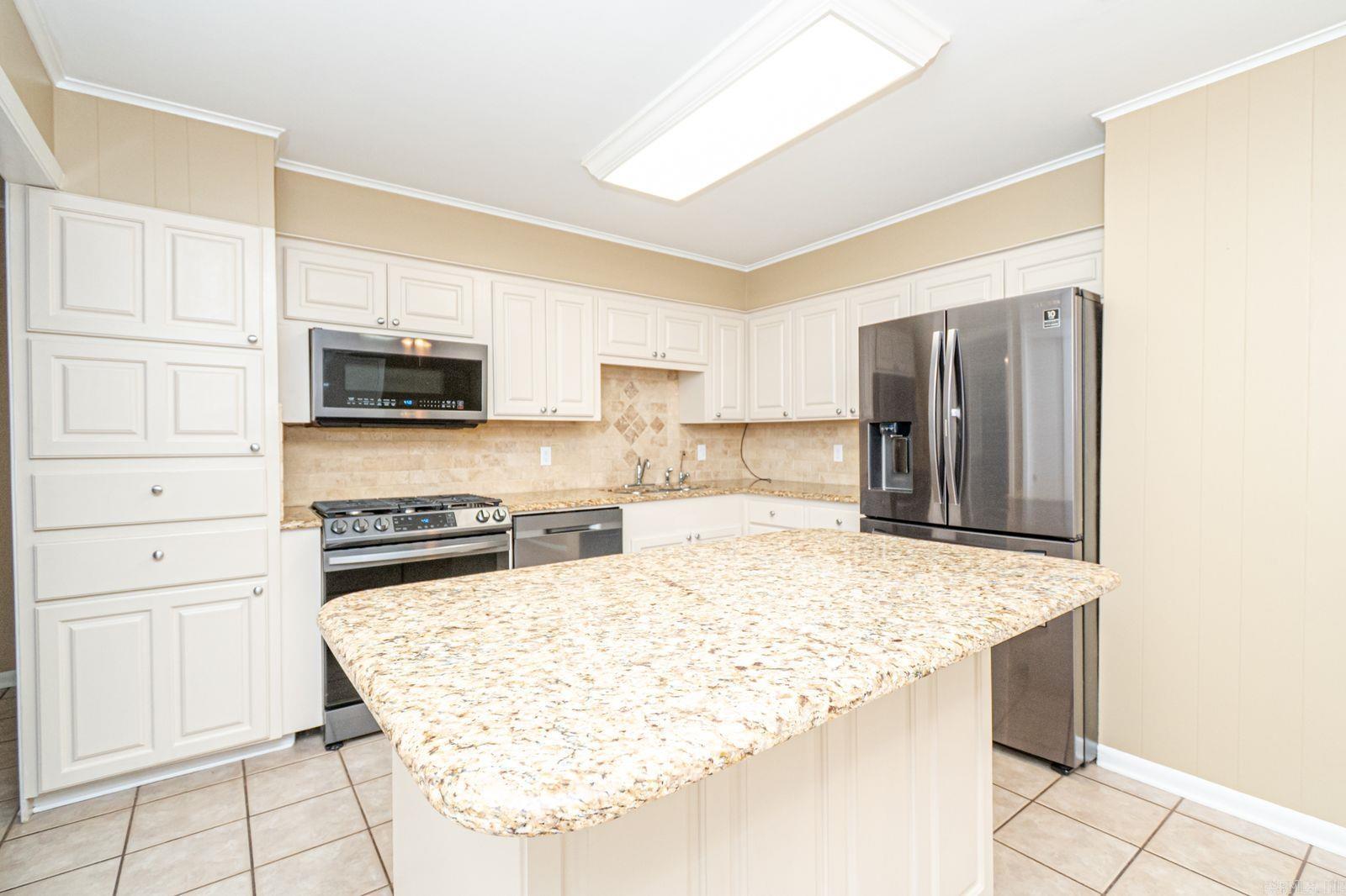 BRENTWOOD ADD - Residential