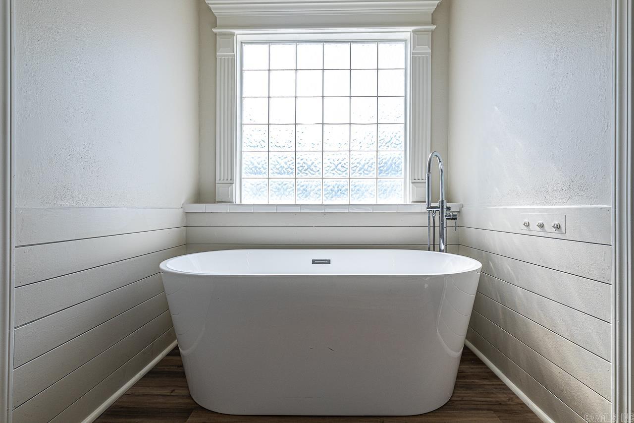 EDGEWATER ADDN - Residential