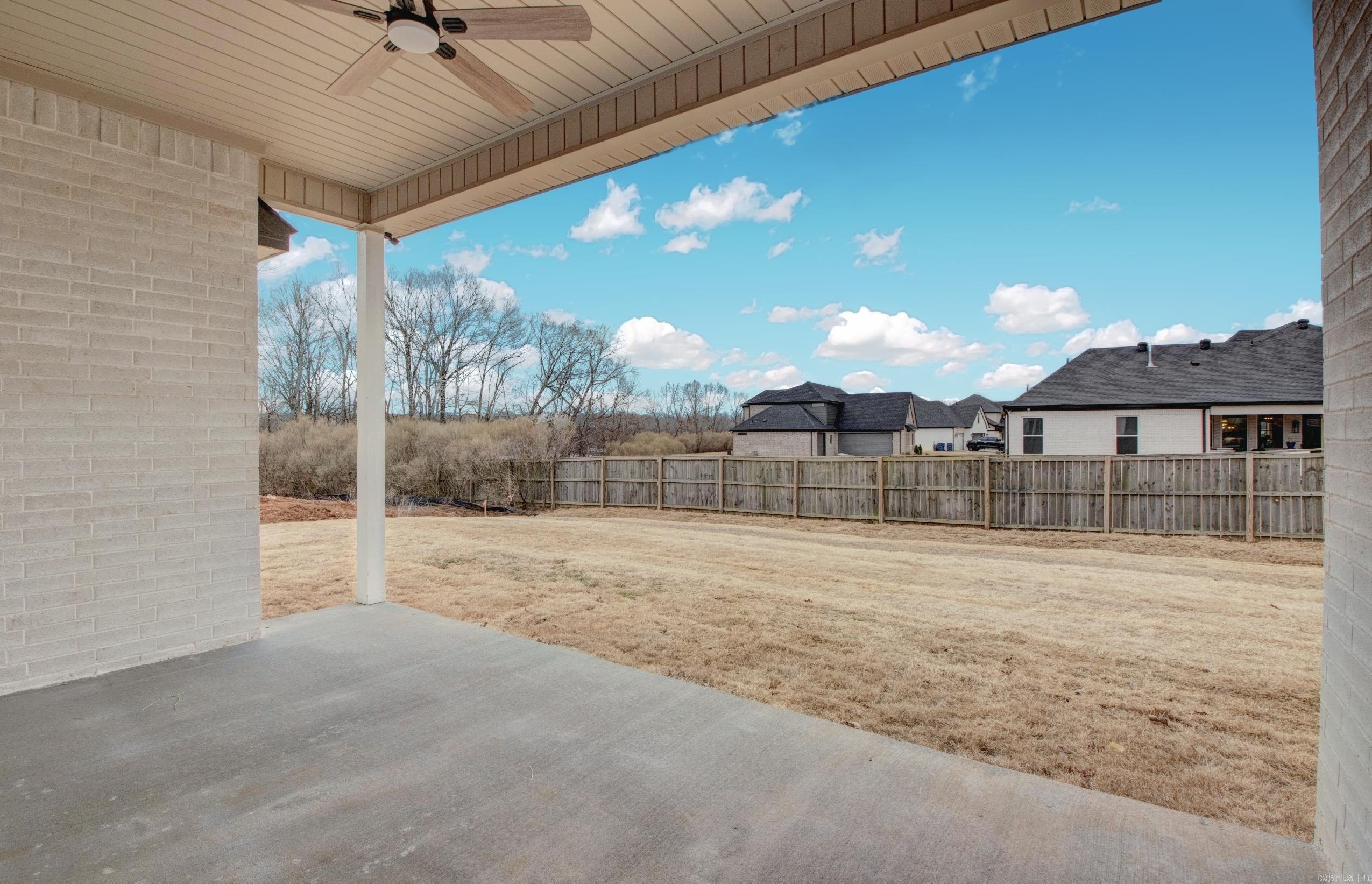 COUNTRY CLUB OF ARK THE - Residential