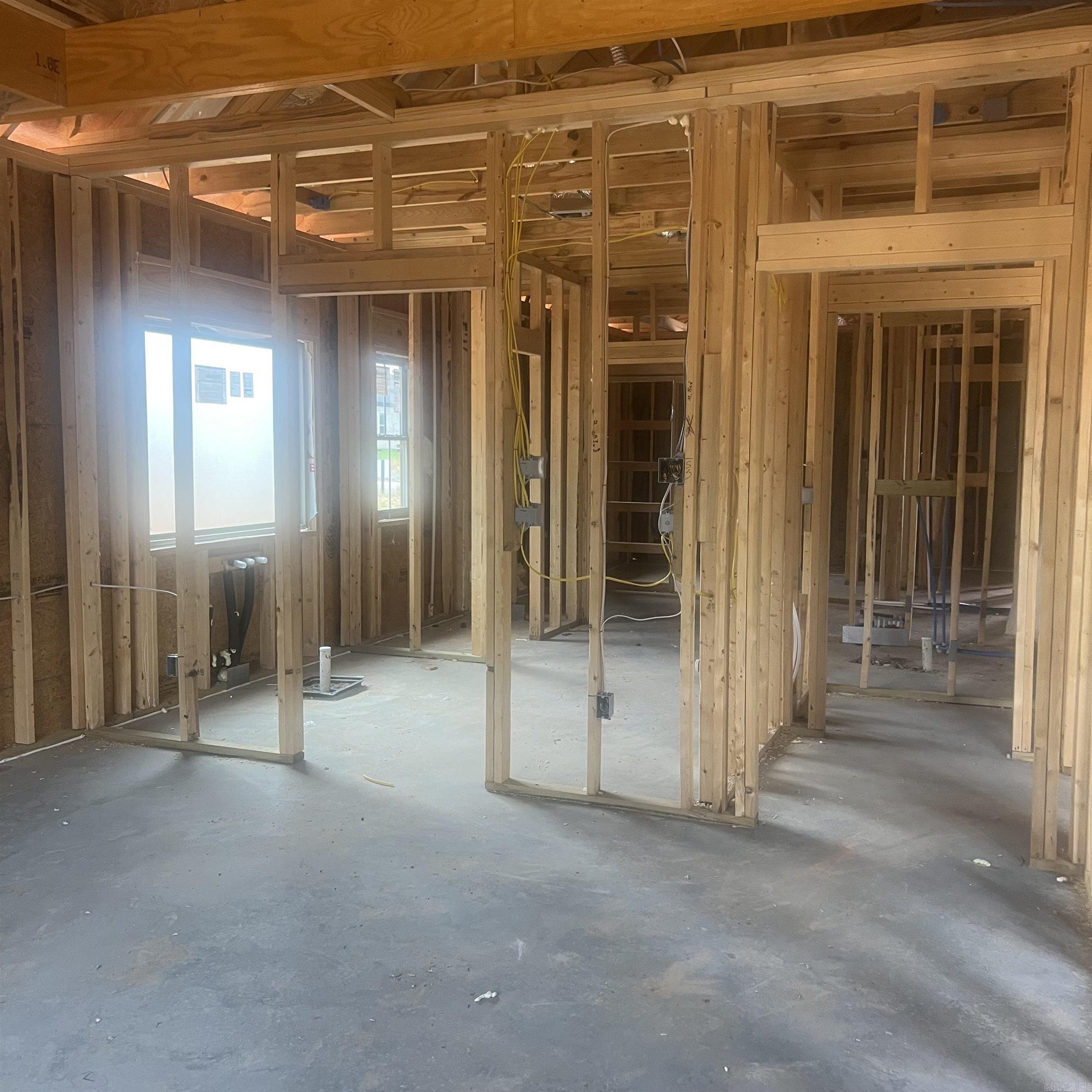 COUNTRY CLUB OF ARK THE - Residential