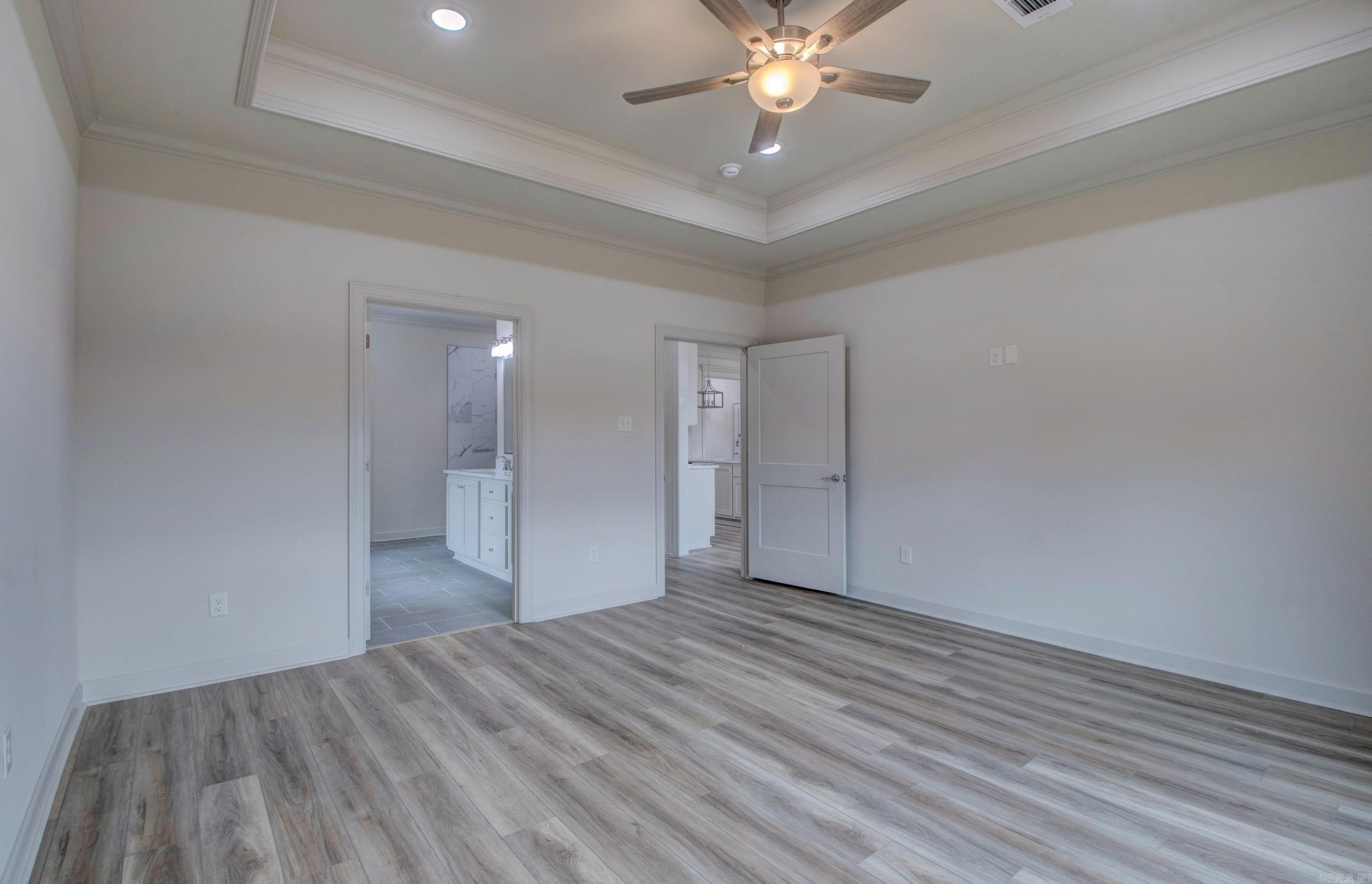 COUNTRY CLUB OF ARK THE - Residential