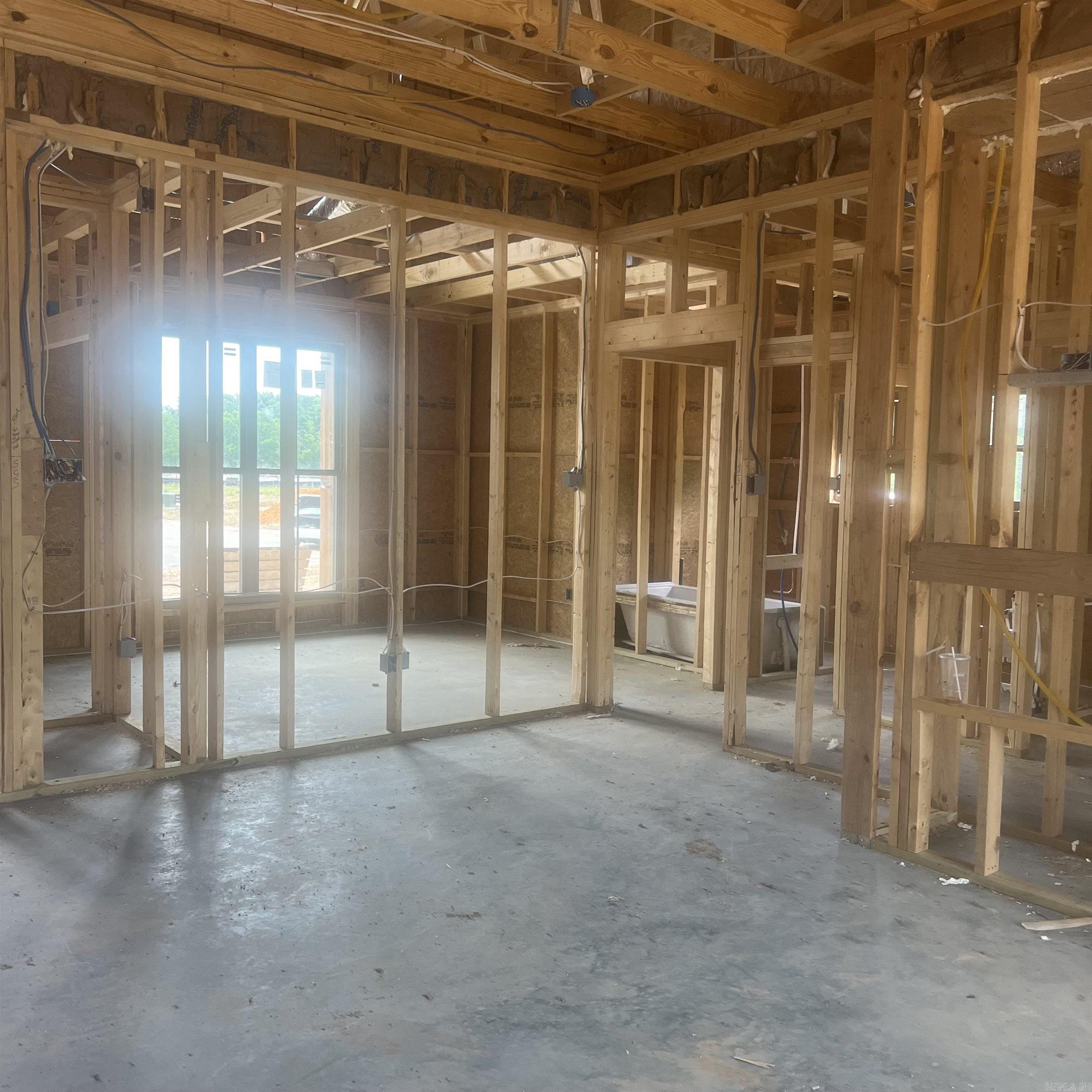 COUNTRY CLUB OF ARK THE - Residential