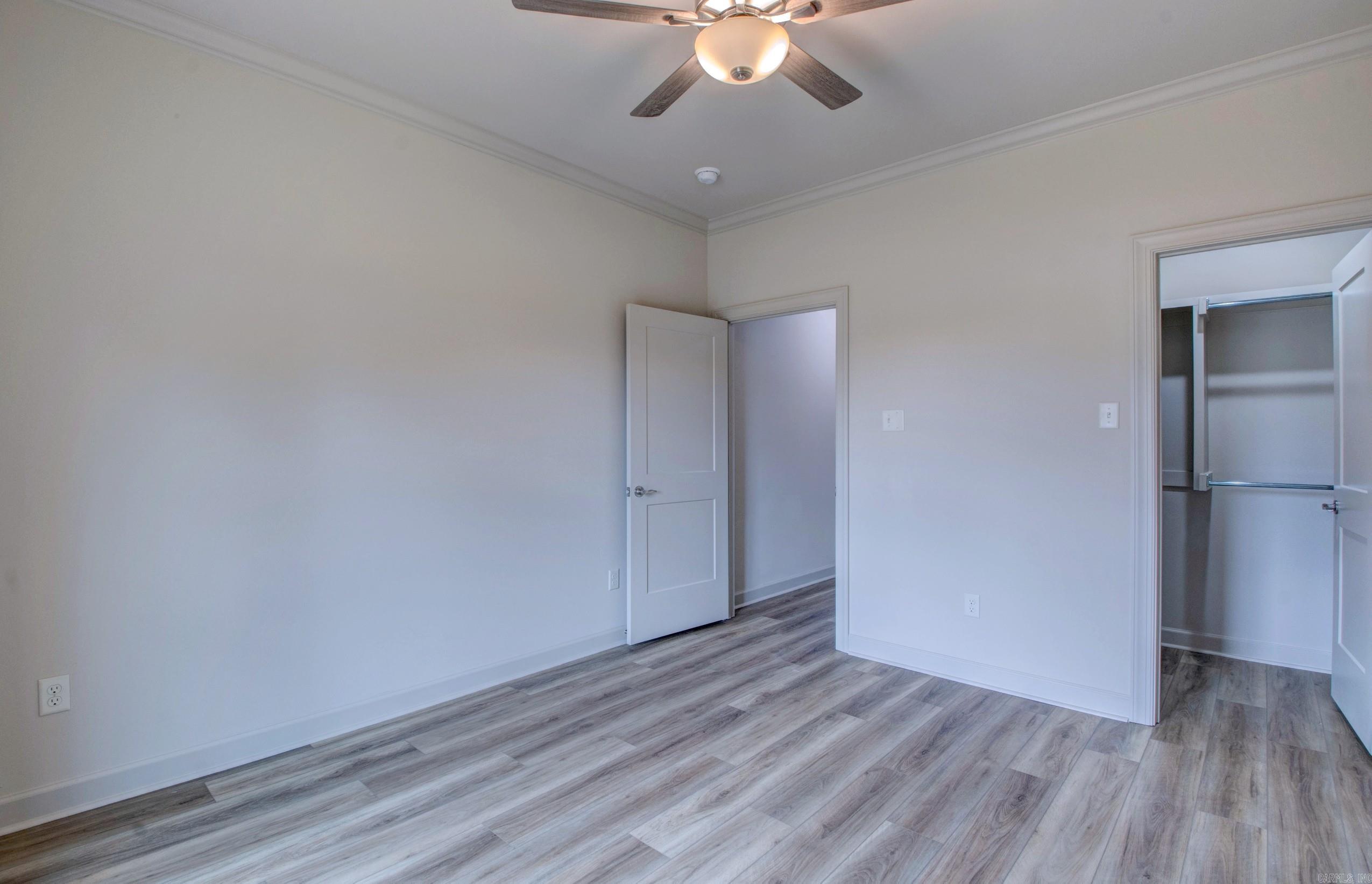 COUNTRY CLUB OF ARK THE - Residential