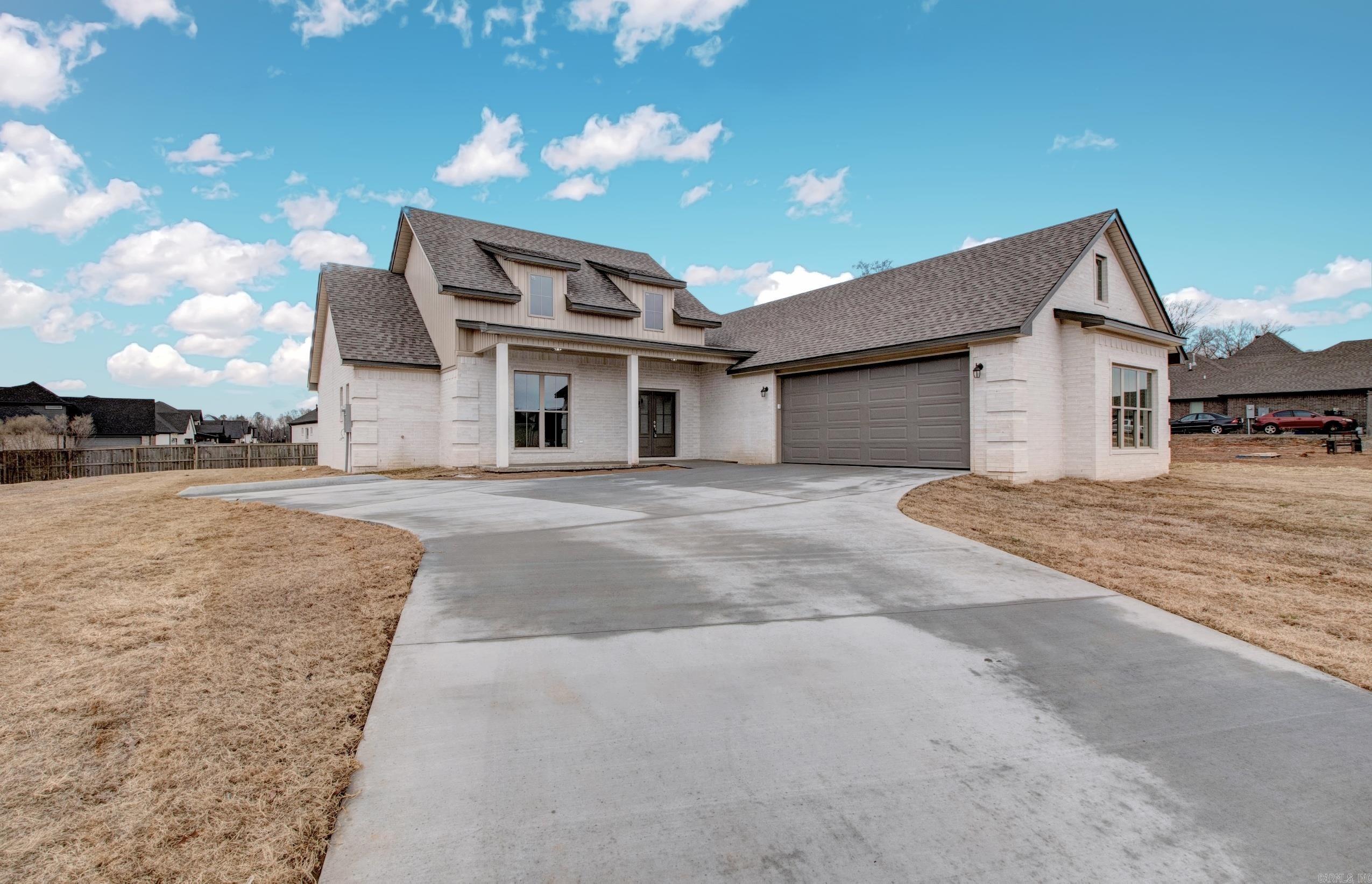 COUNTRY CLUB OF ARK THE - Residential