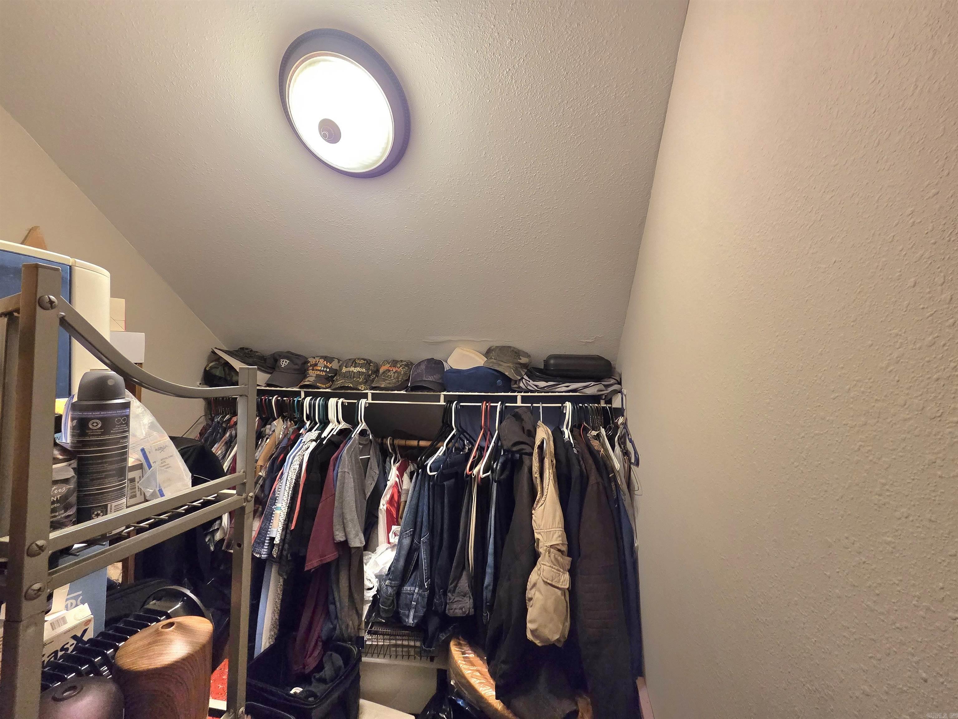 BLACK BEAR BLUFF - Residential