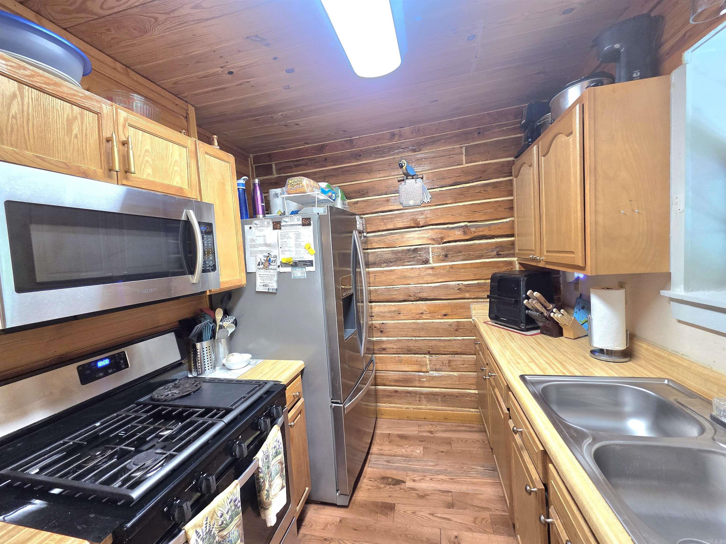 BLACK BEAR BLUFF - Residential