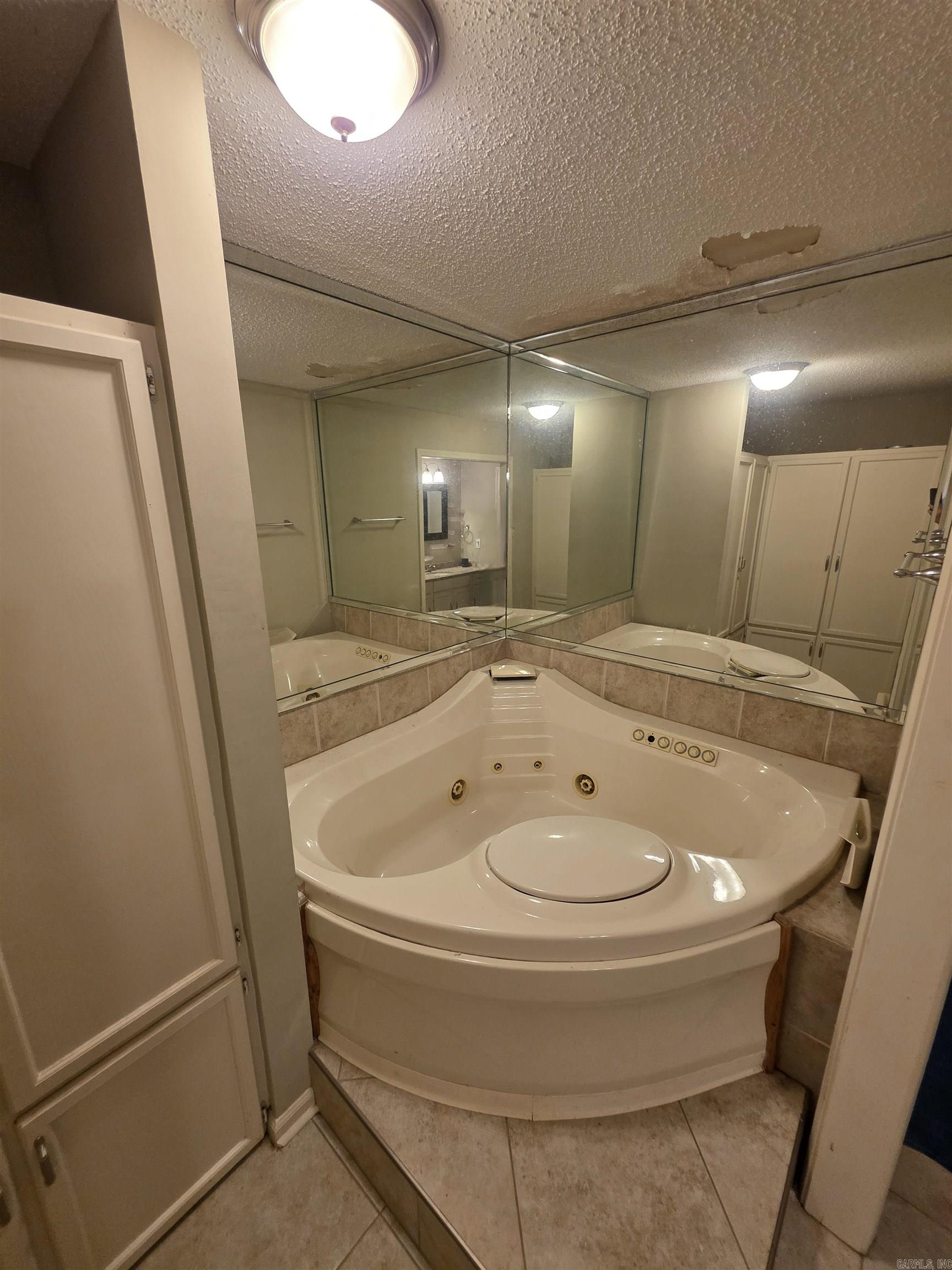 ROLLING OAKS - Residential