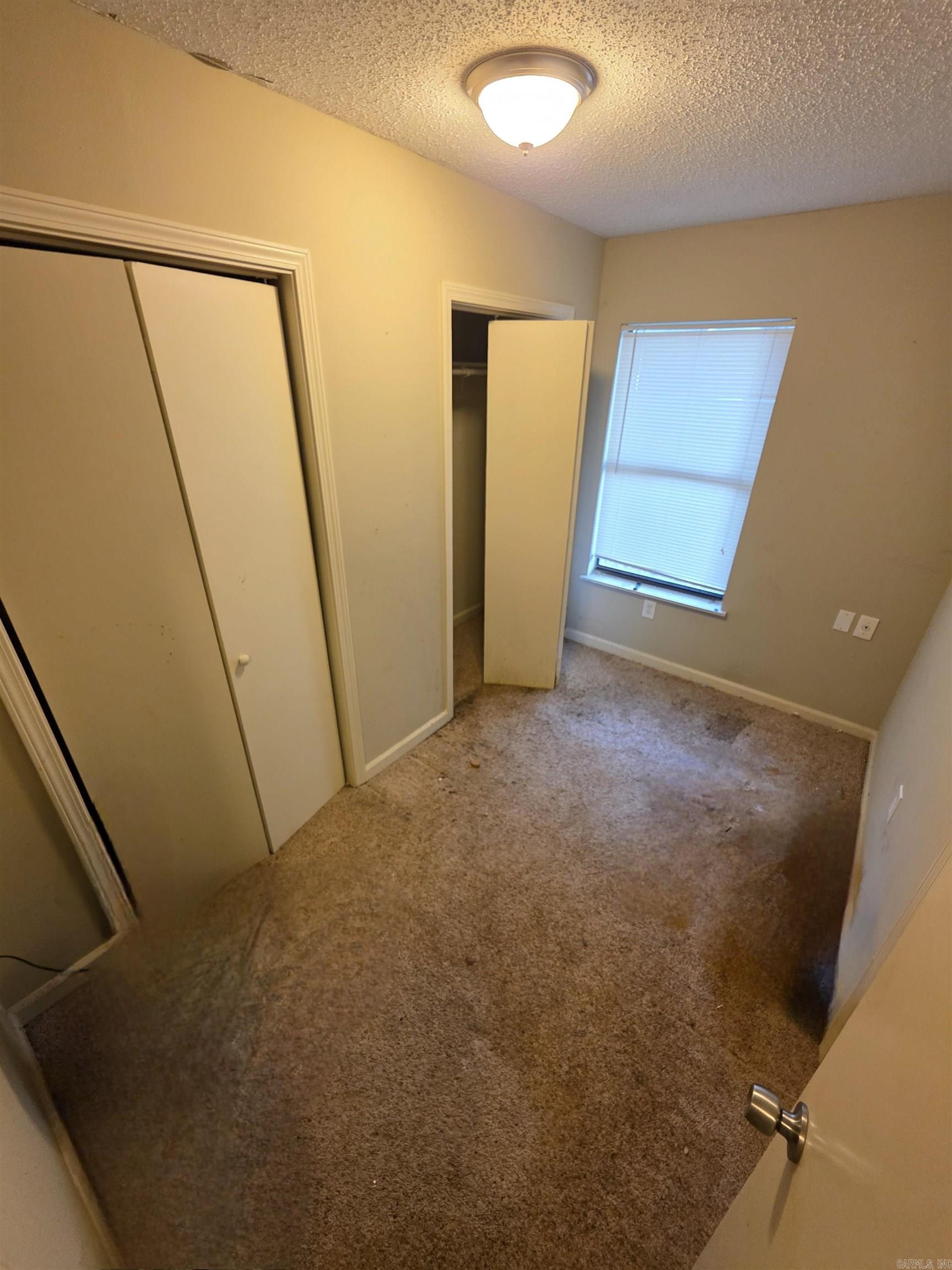 ROLLING OAKS - Residential
