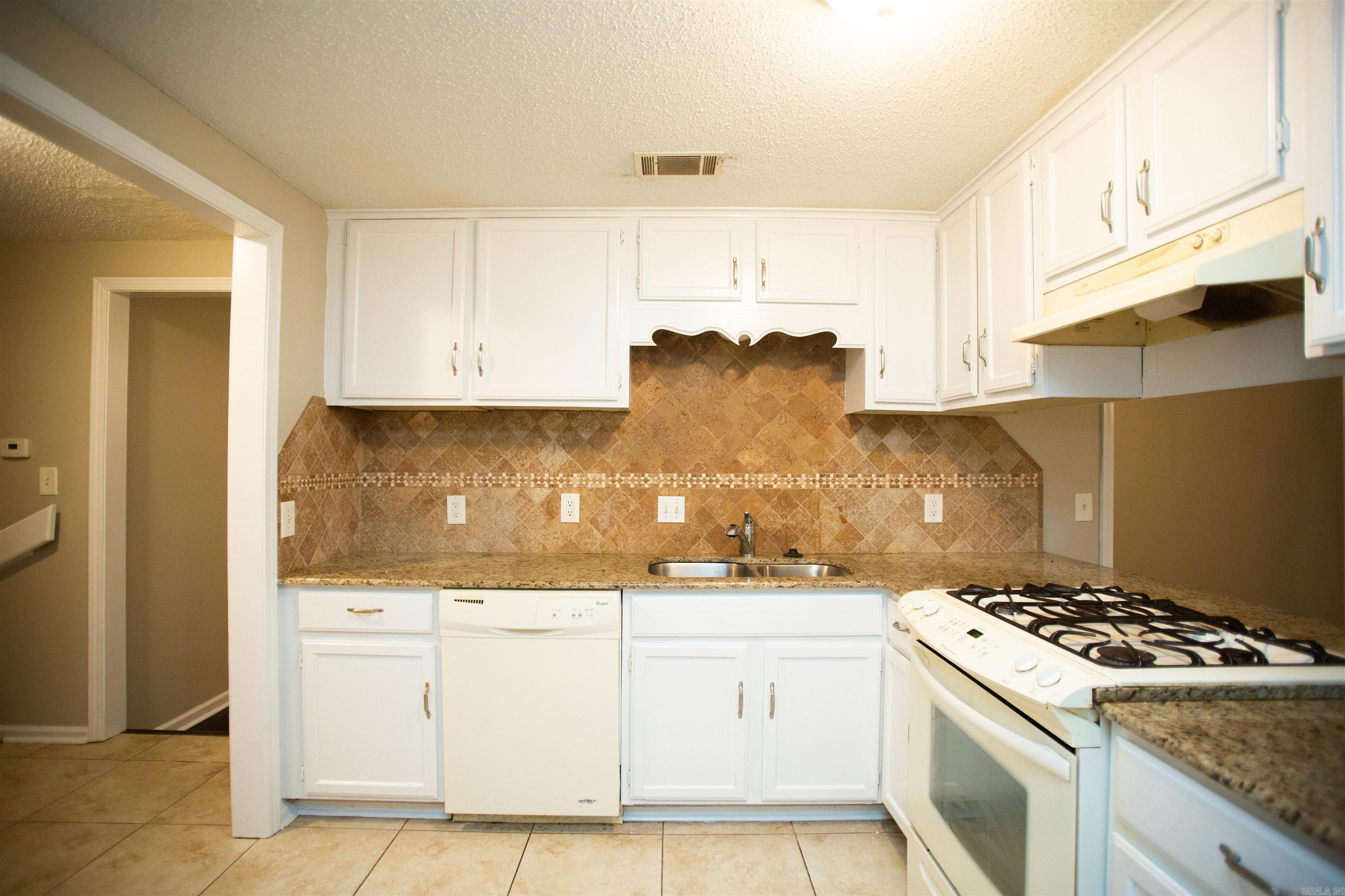 ROLLING OAKS - Residential