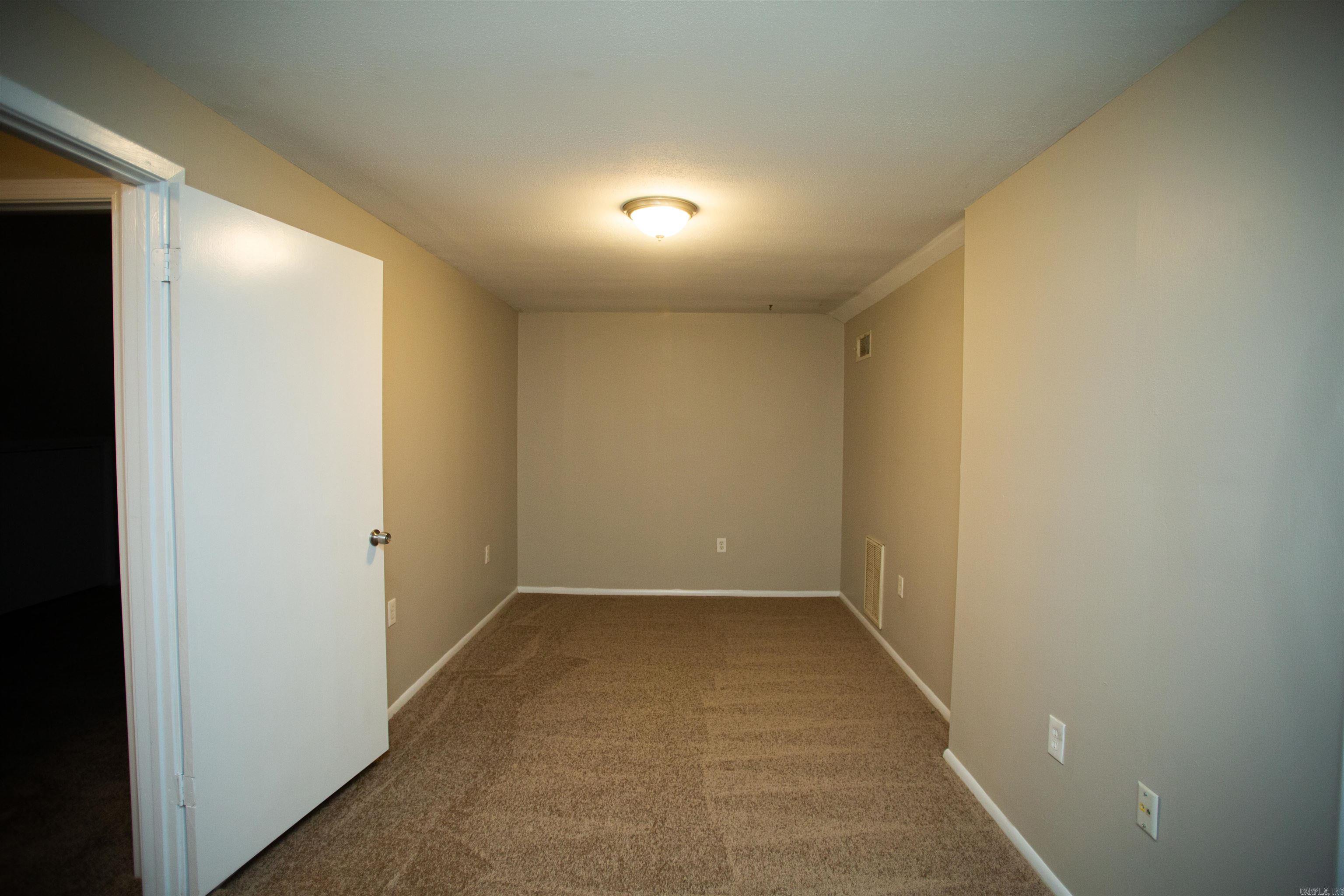 ROLLING OAKS - Residential