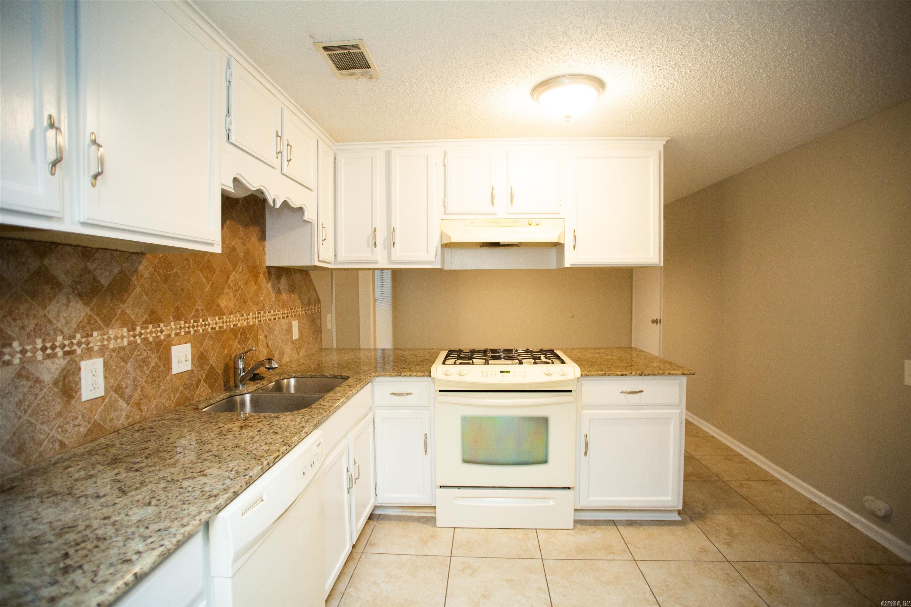 ROLLING OAKS - Residential