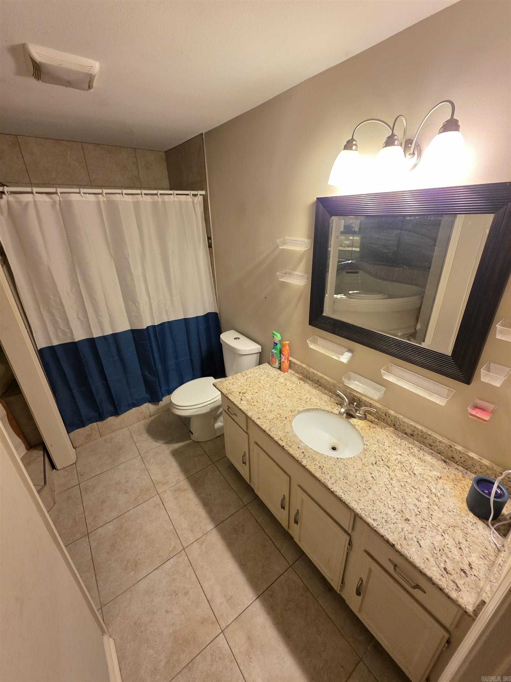 ROLLING OAKS - Residential