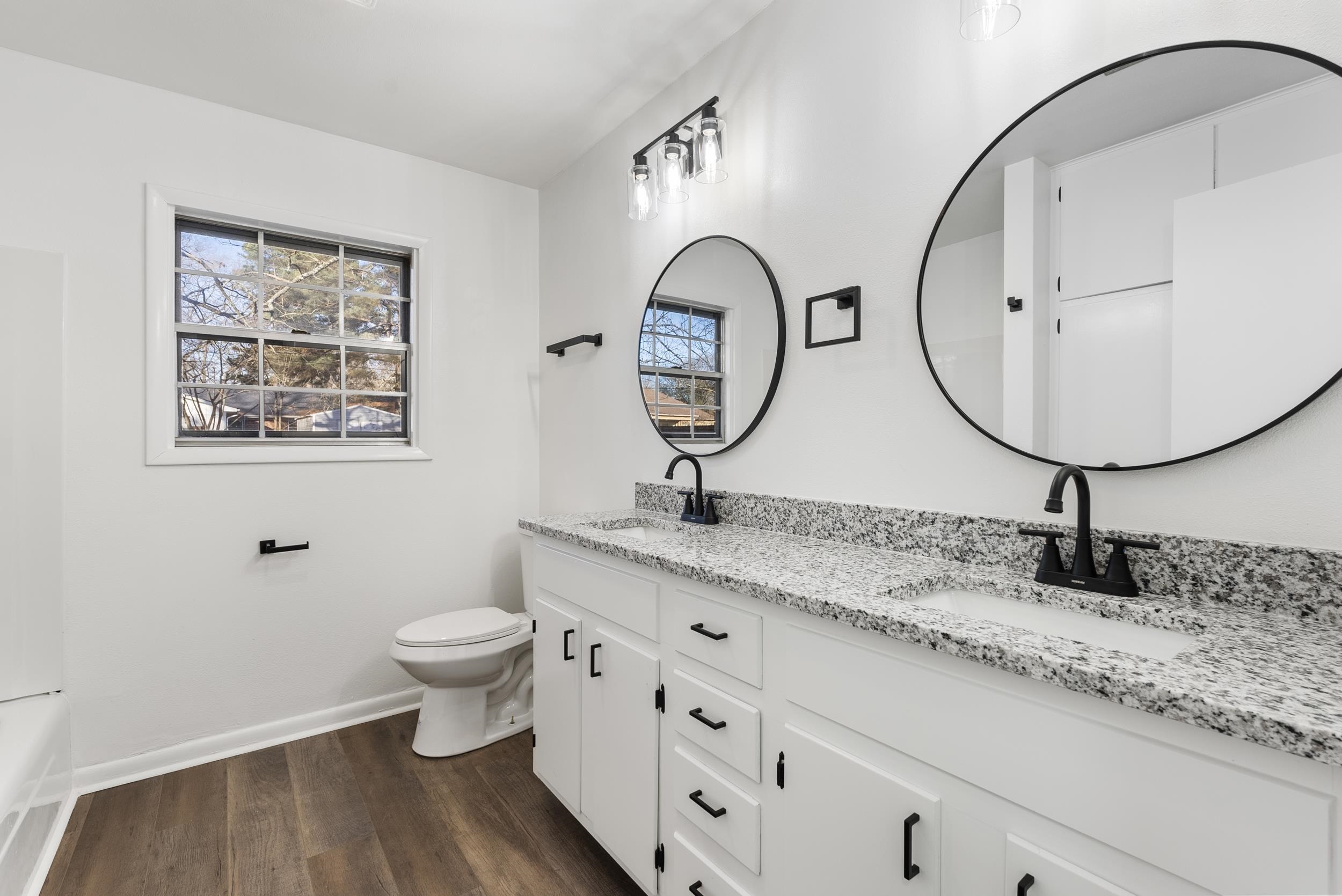 OAK FORREST - Residential