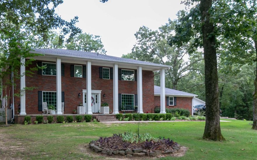 Peaceful private park setting w/so much fun you'll feel like you're on vacation on 19.49 acres,3510sq ft,3BR/2.5BA,2 story barn,shed/shop(heat/air),playhouse,pool & garden!Manicured w/flowers,plants&trees & wet weather creek!Updates incl:2020-HVAC downstairs,2011-Upstairs.2019-flooring,paint,BA,laundry,tankless on demand water heaters(2),sidewalk,roof.Barn-flooring,walls,counters,lighting,Built shed/shop,built 2-car drive through carport.2018-new windows in house.2017-replaced pool liner.SEE AGENT REMARKS
