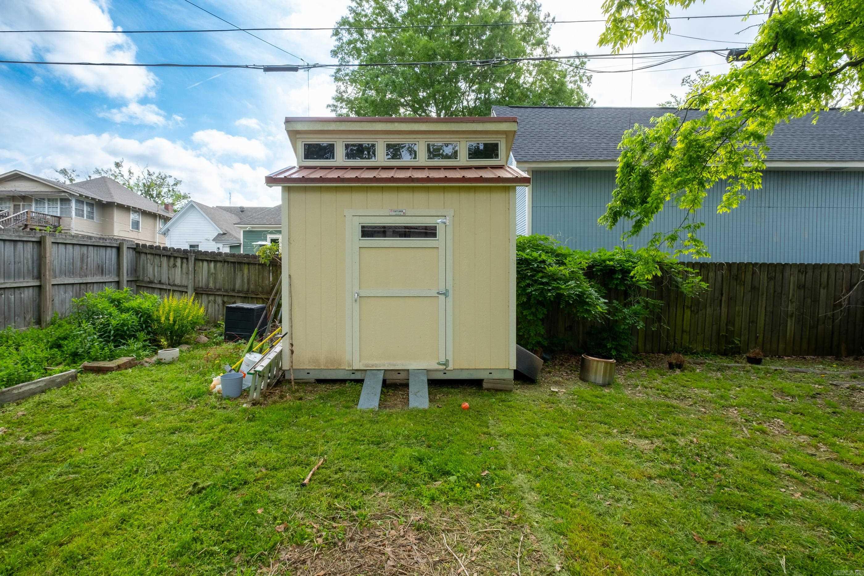 AUTEN & MOSS - Residential