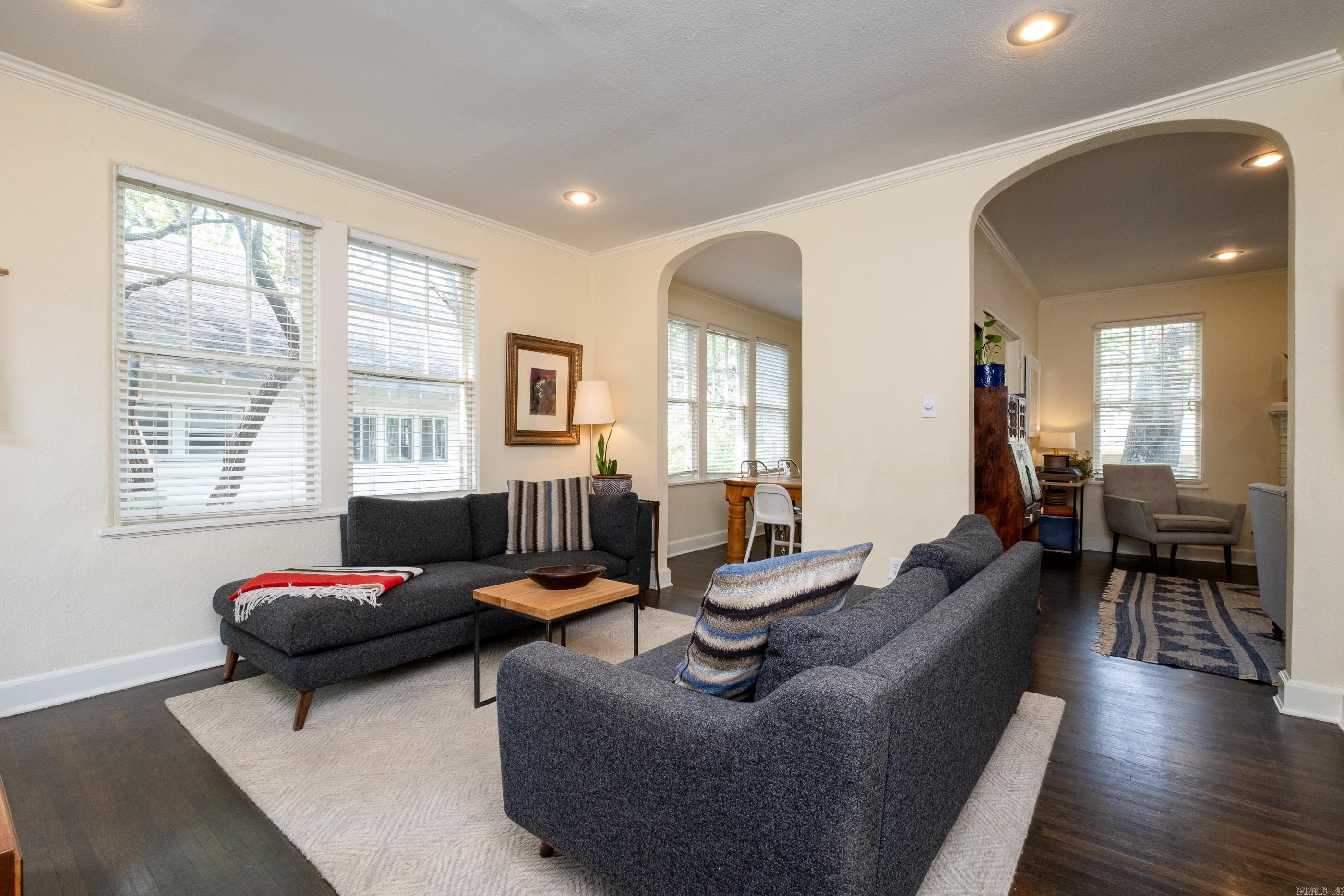 AUTEN & MOSS - Residential