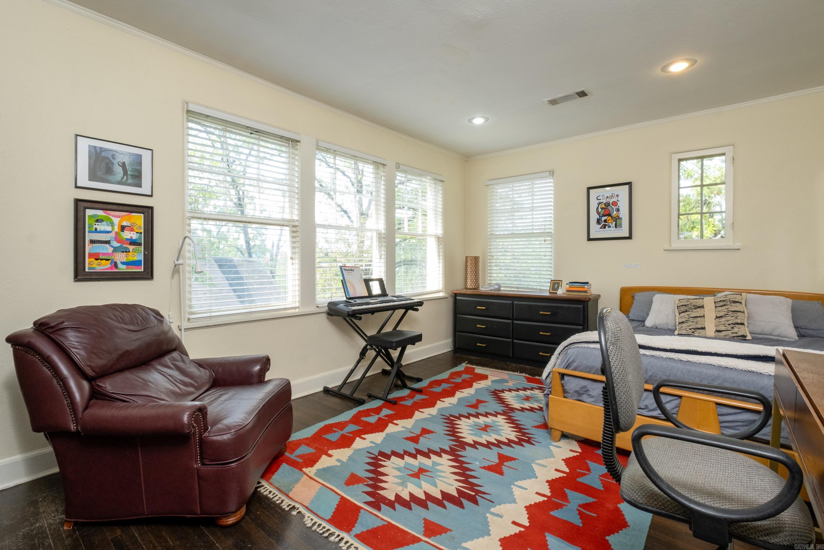 AUTEN & MOSS - Residential