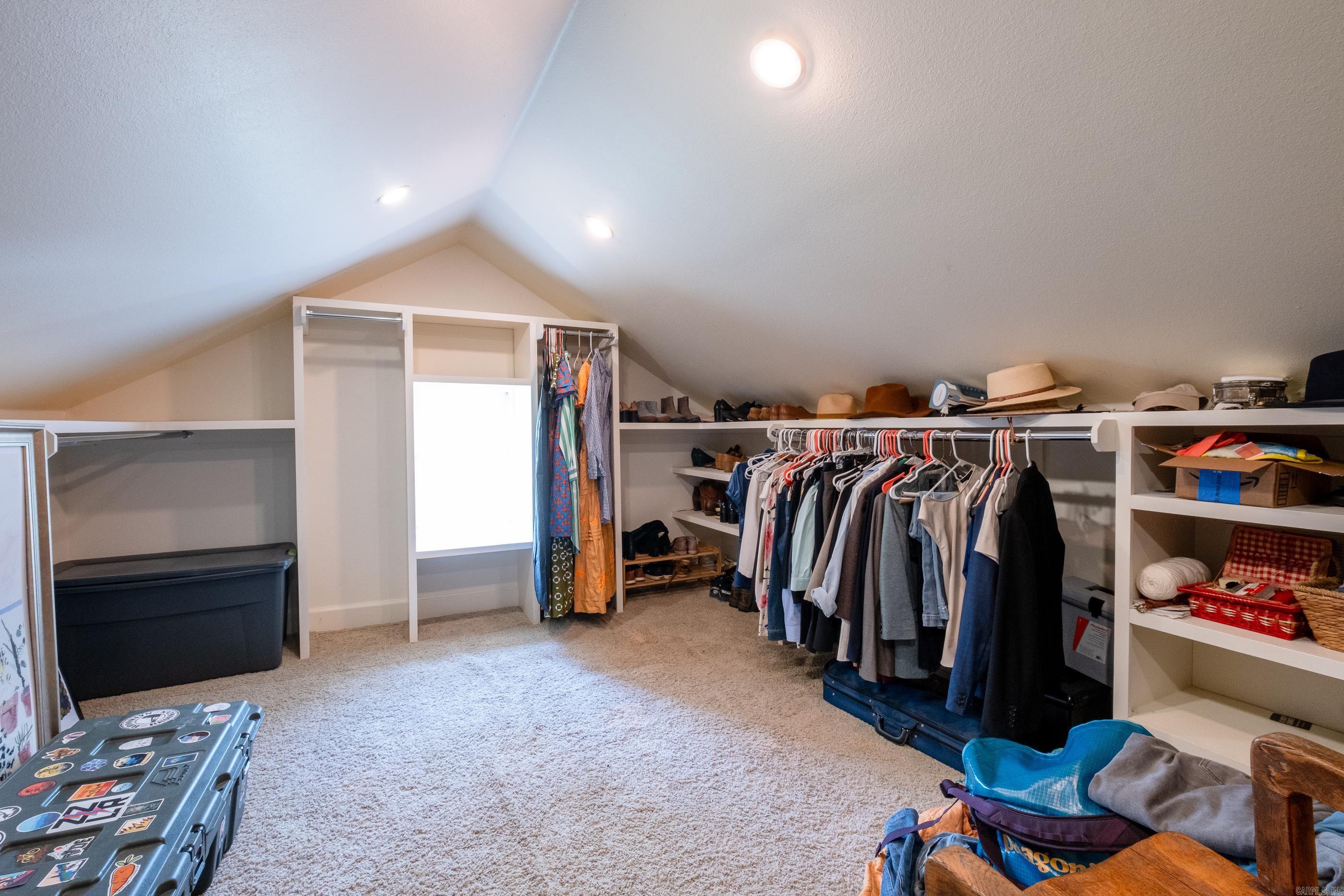 AUTEN & MOSS - Residential