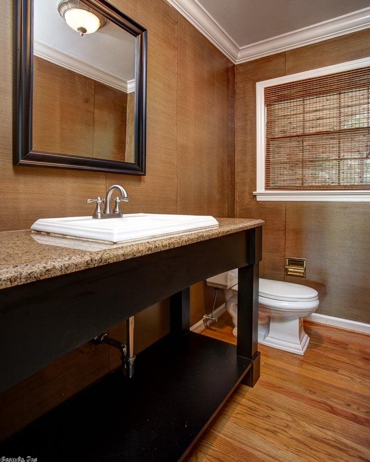 COUNTRY CLUB OF AR VILLAGE WAY A - Residential