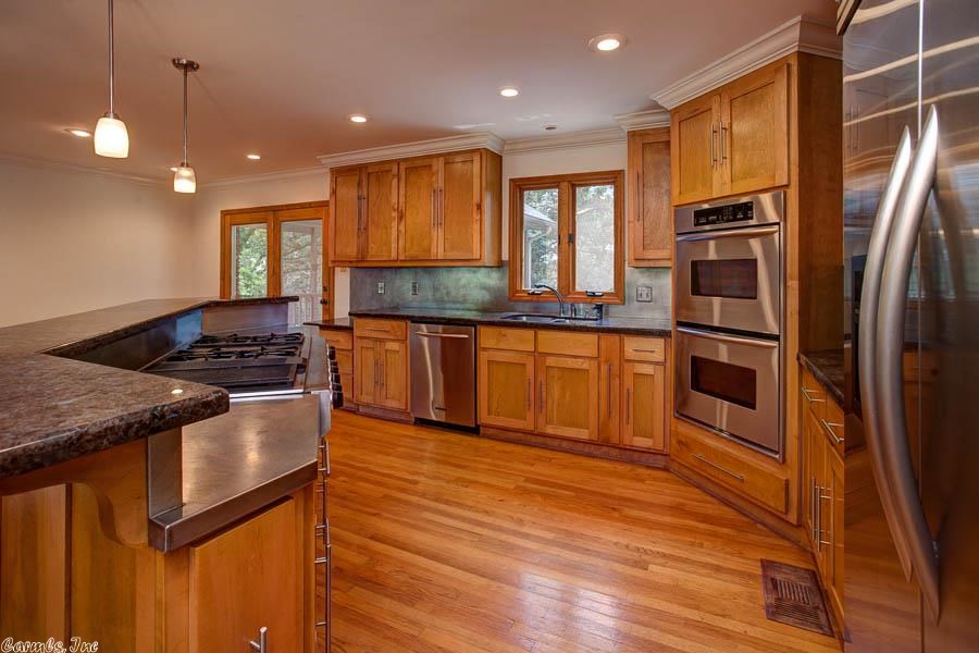 COUNTRY CLUB OF AR VILLAGE WAY A - Residential