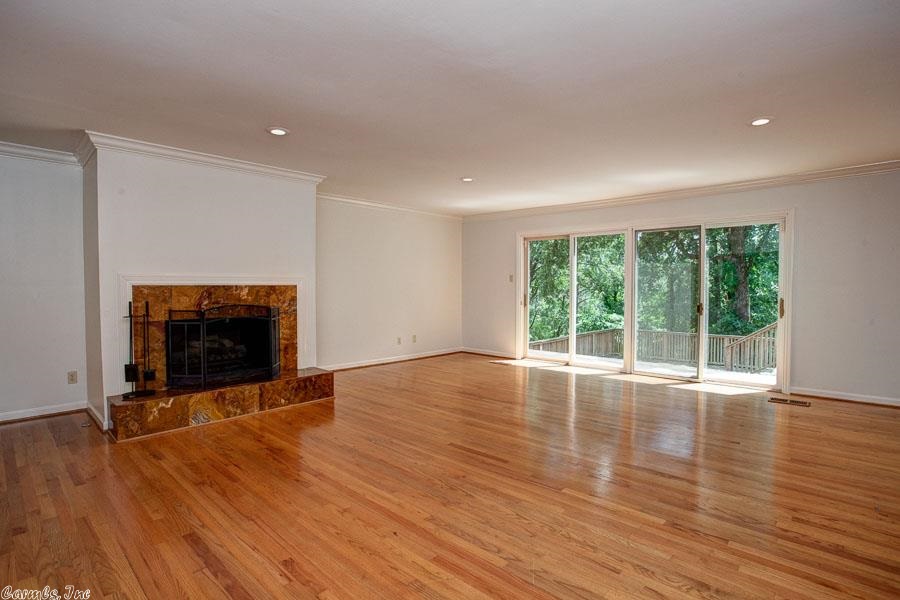 COUNTRY CLUB OF AR VILLAGE WAY A - Residential