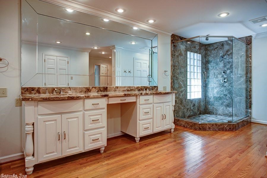 COUNTRY CLUB OF AR VILLAGE WAY A - Residential