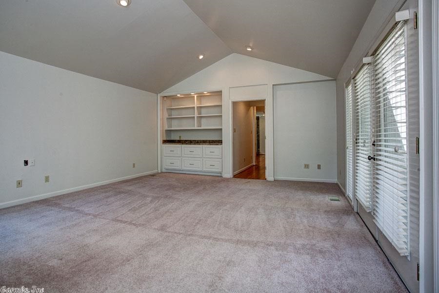 COUNTRY CLUB OF AR VILLAGE WAY A - Residential