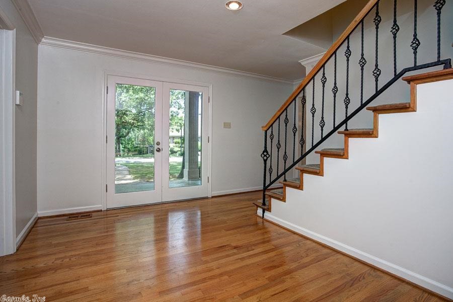 COUNTRY CLUB OF AR VILLAGE WAY A - Residential