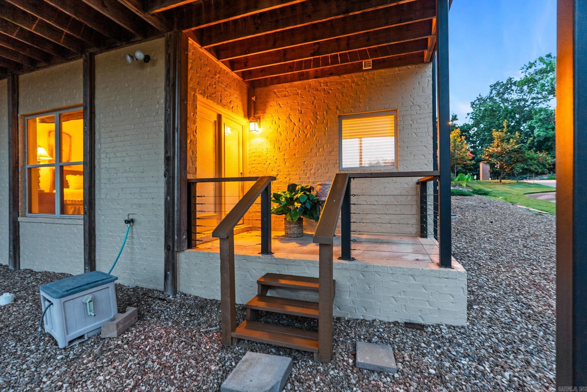 PALISADES HEIGHTS - Residential