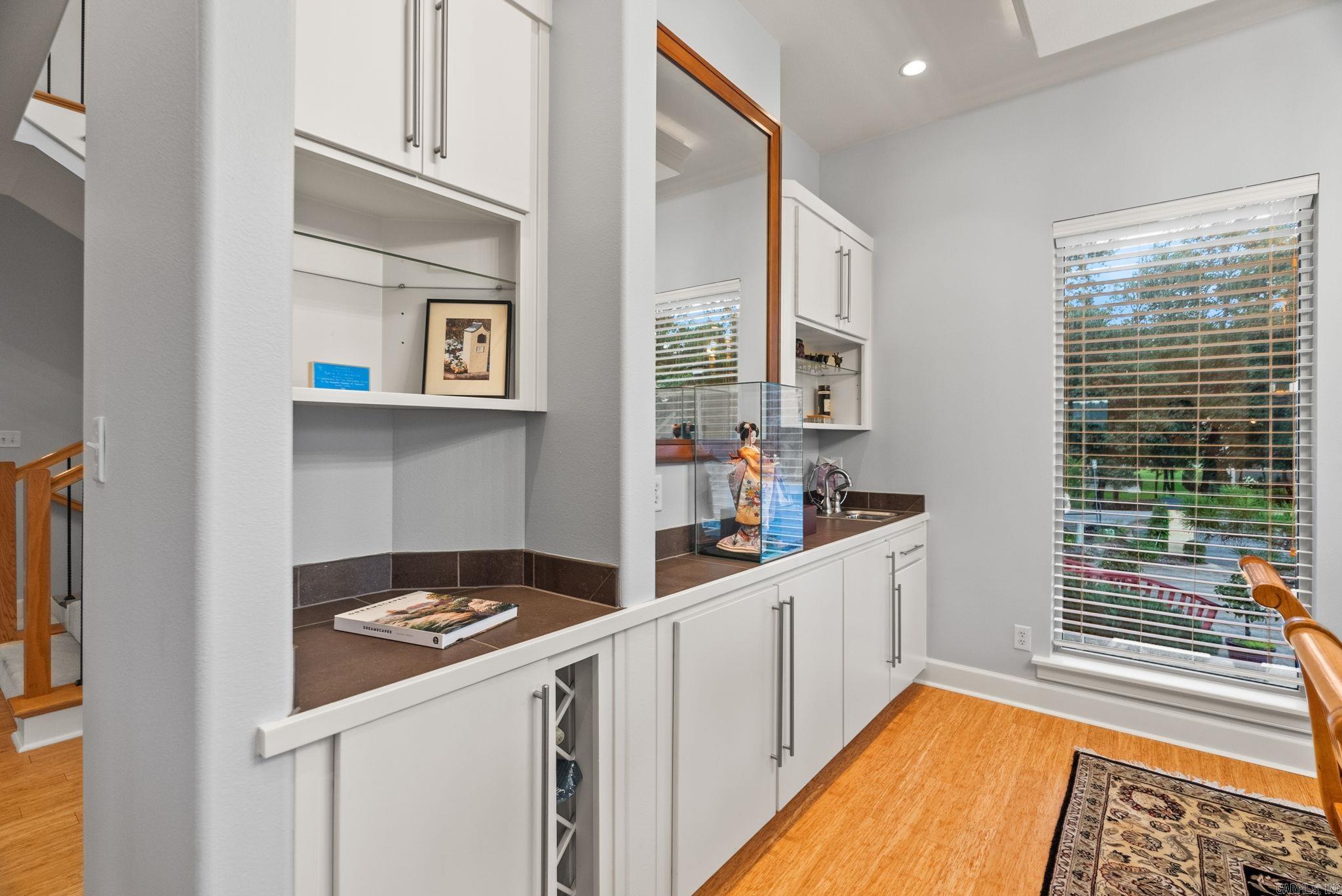 PALISADES HEIGHTS - Residential