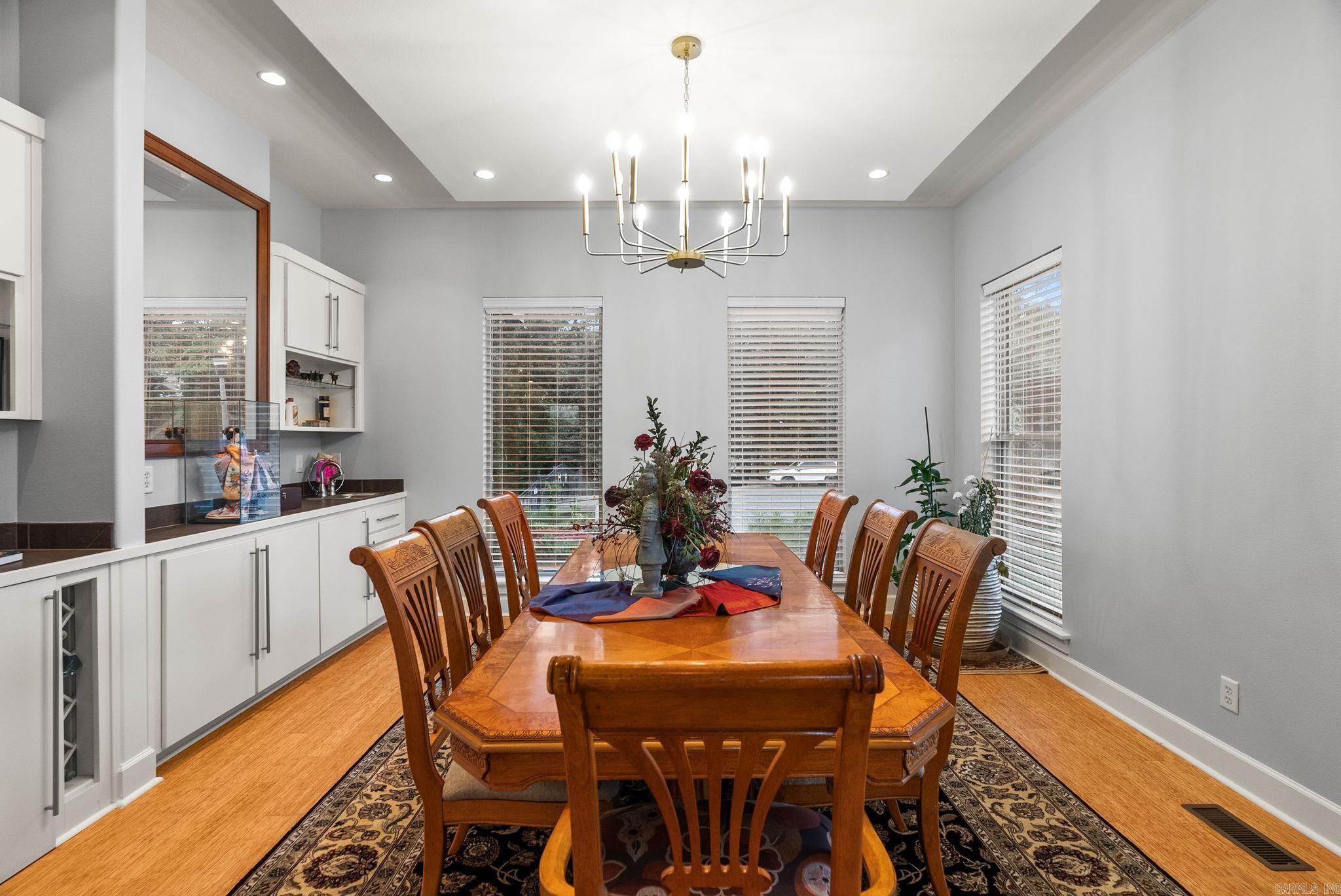 PALISADES HEIGHTS - Residential