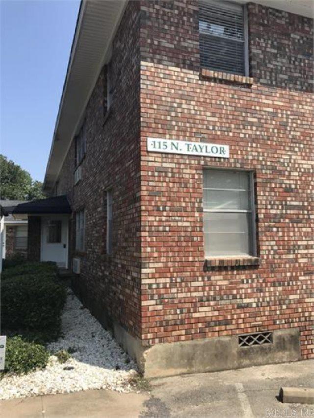 Hillcrest-Pfeifer - Residential Lease