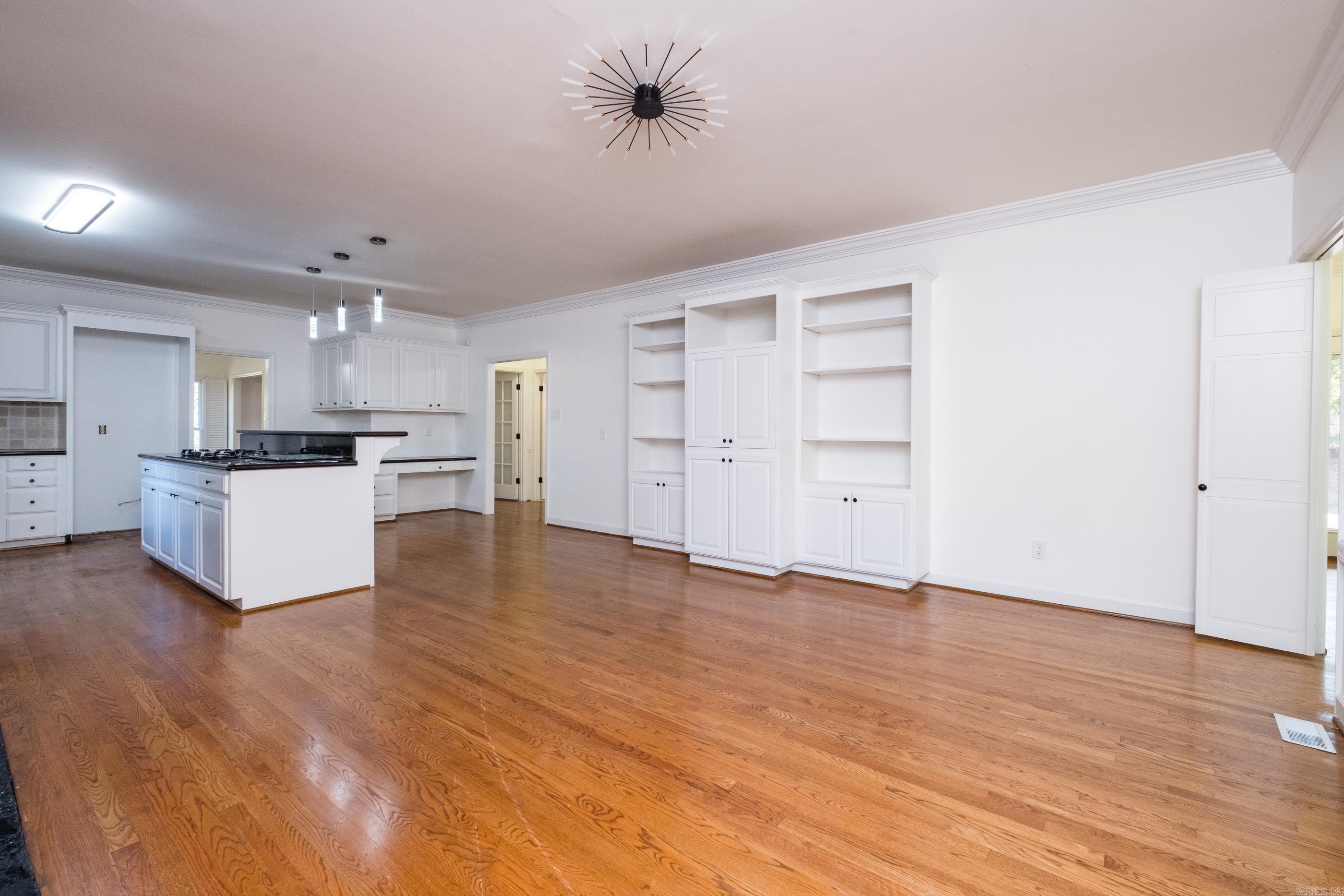 PLEASANT VALLEY ESTATES - Residential