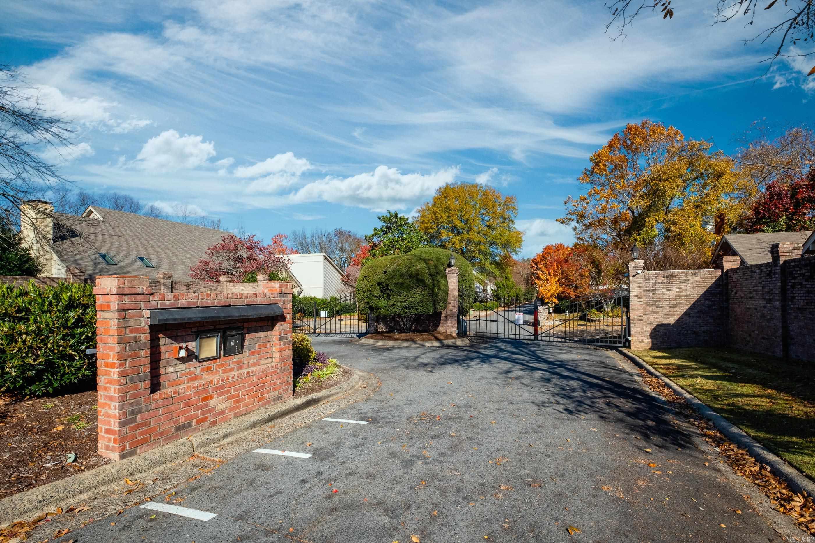 PLEASANT VALLEY ESTATES - Residential