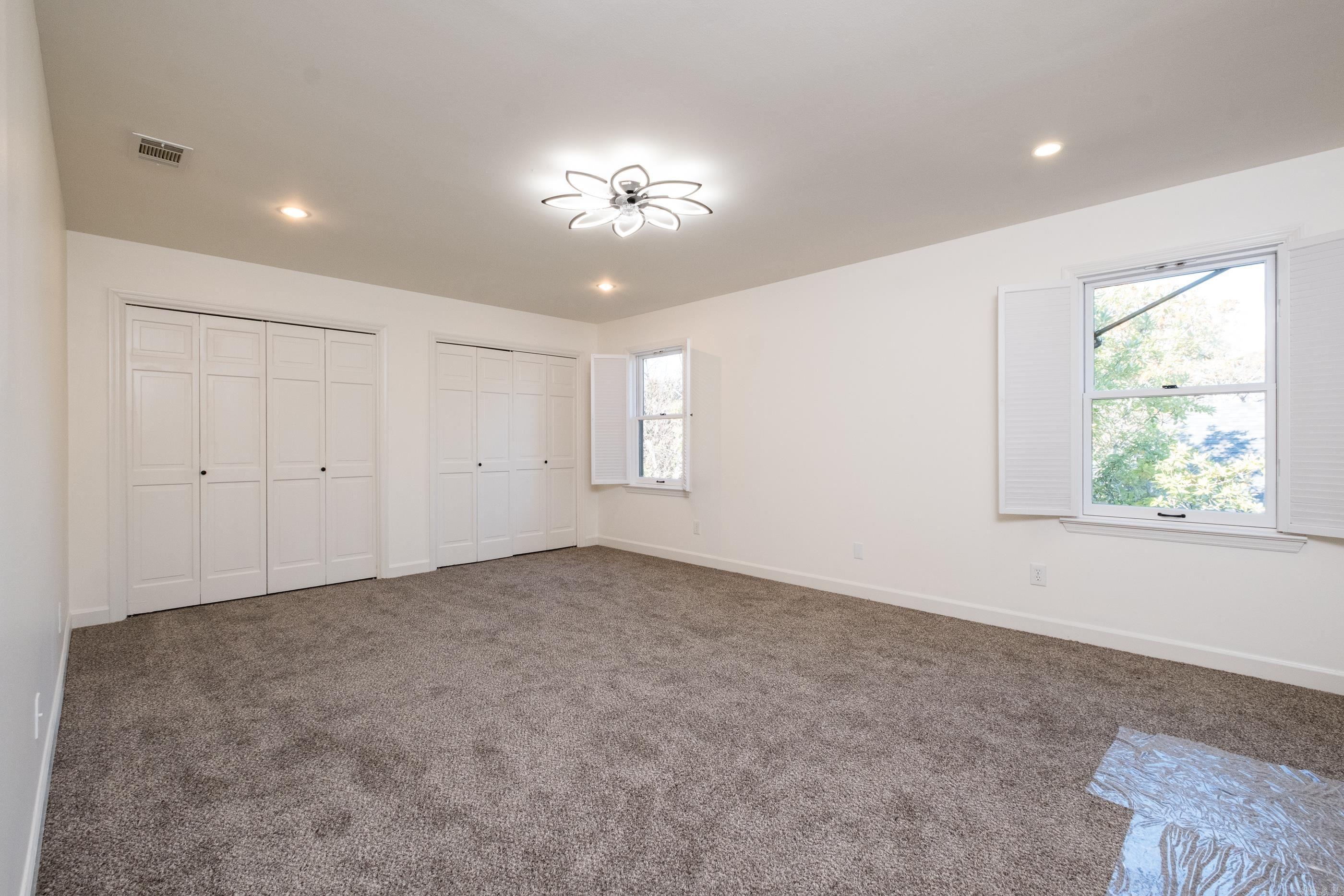 PLEASANT VALLEY ESTATES - Residential