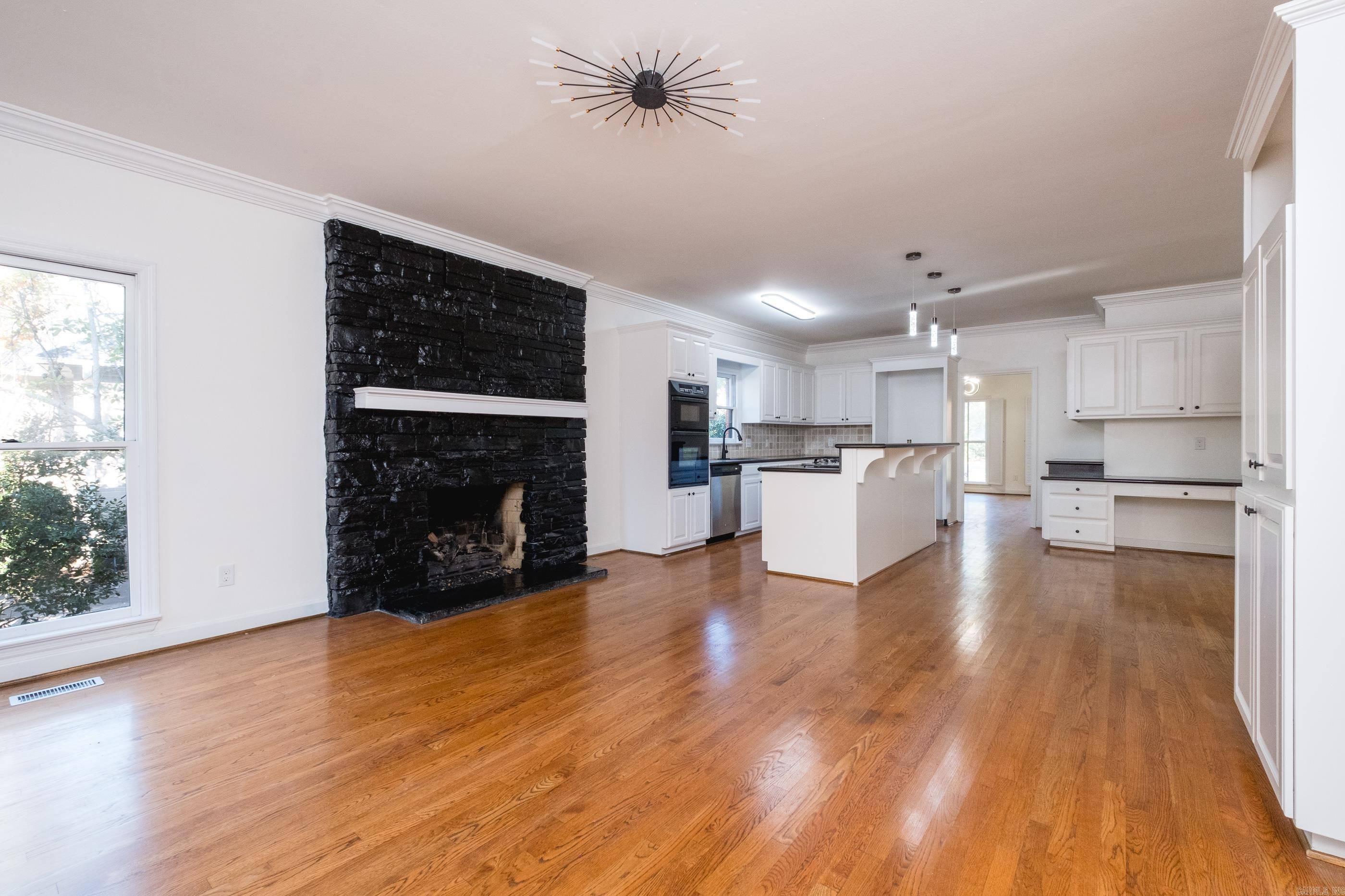 PLEASANT VALLEY ESTATES - Residential