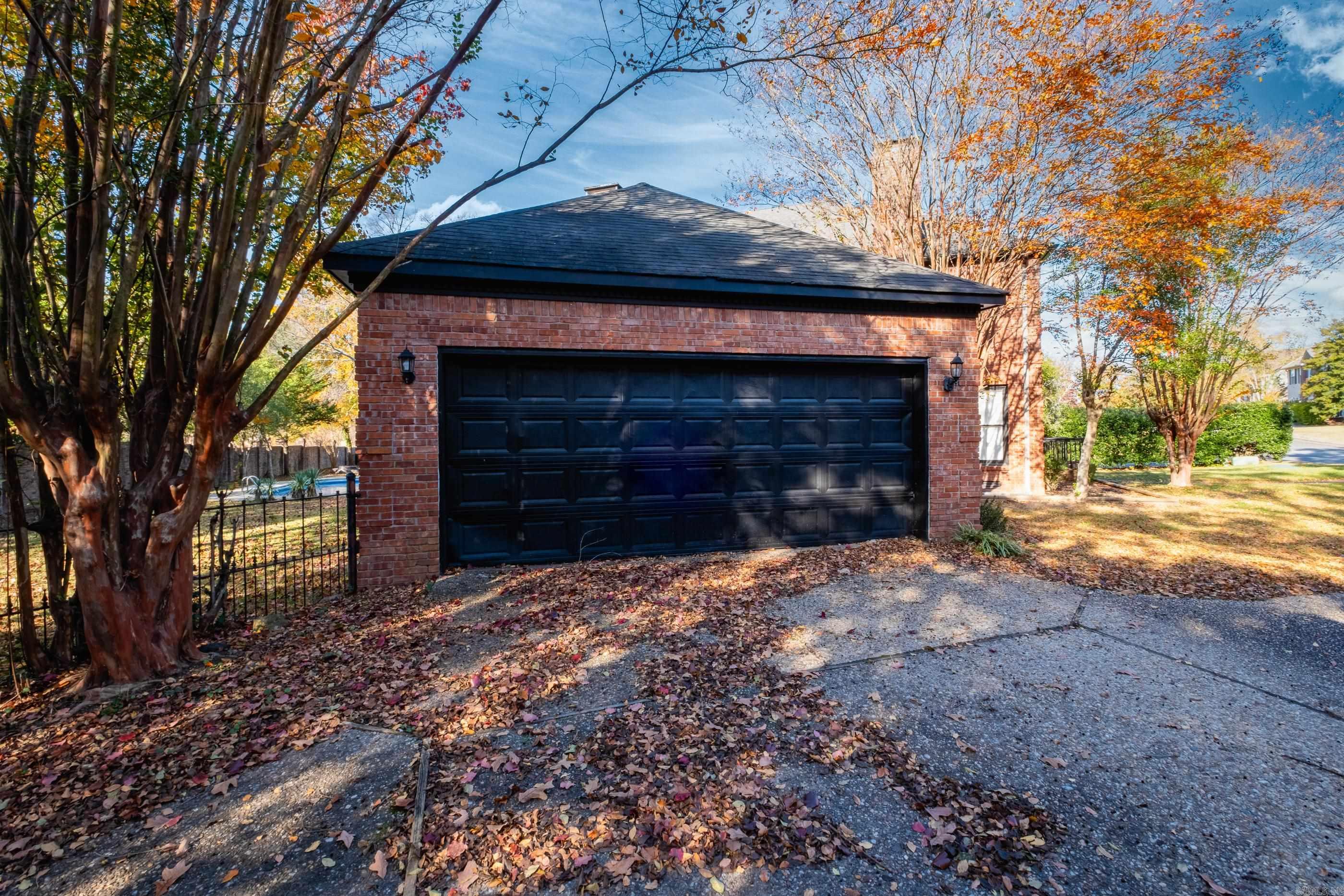 PLEASANT VALLEY ESTATES - Residential