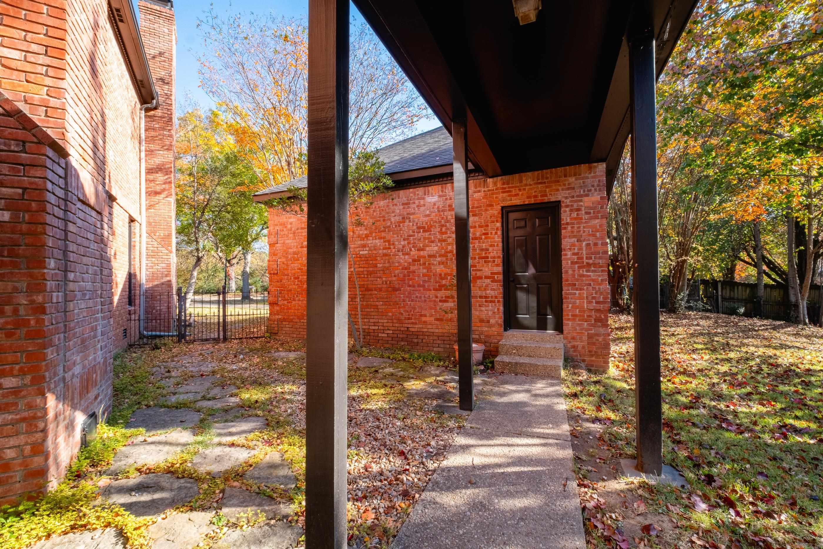 PLEASANT VALLEY ESTATES - Residential