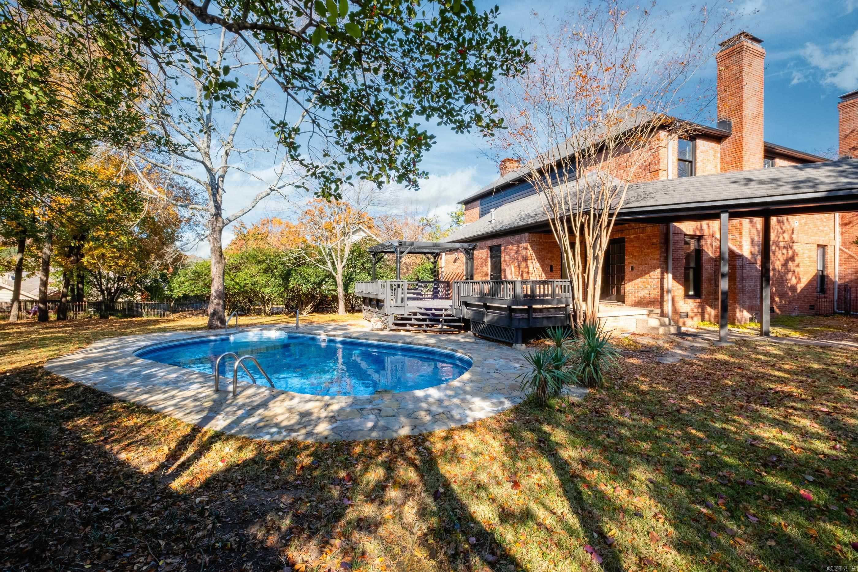 PLEASANT VALLEY ESTATES - Residential