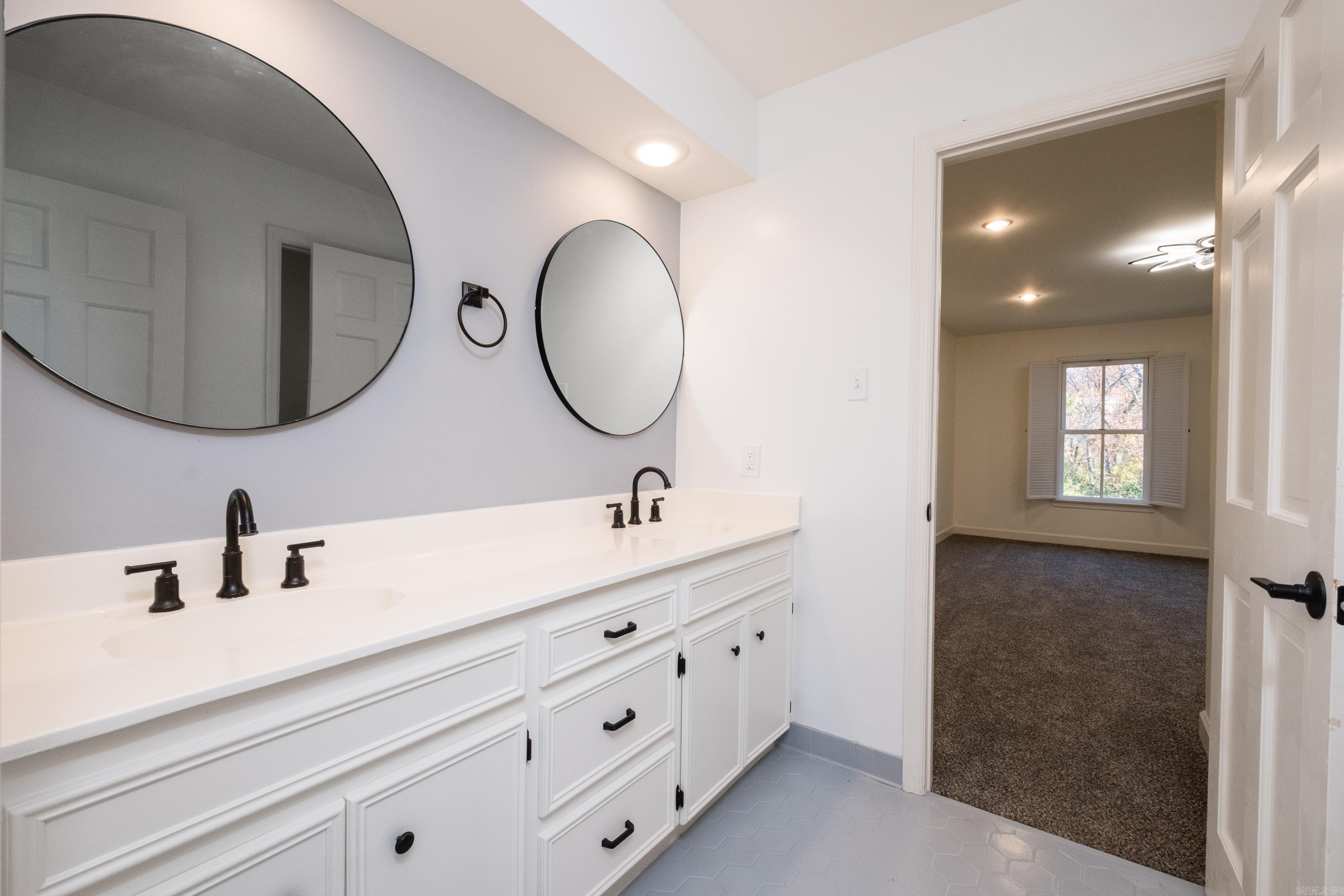 PLEASANT VALLEY ESTATES - Residential