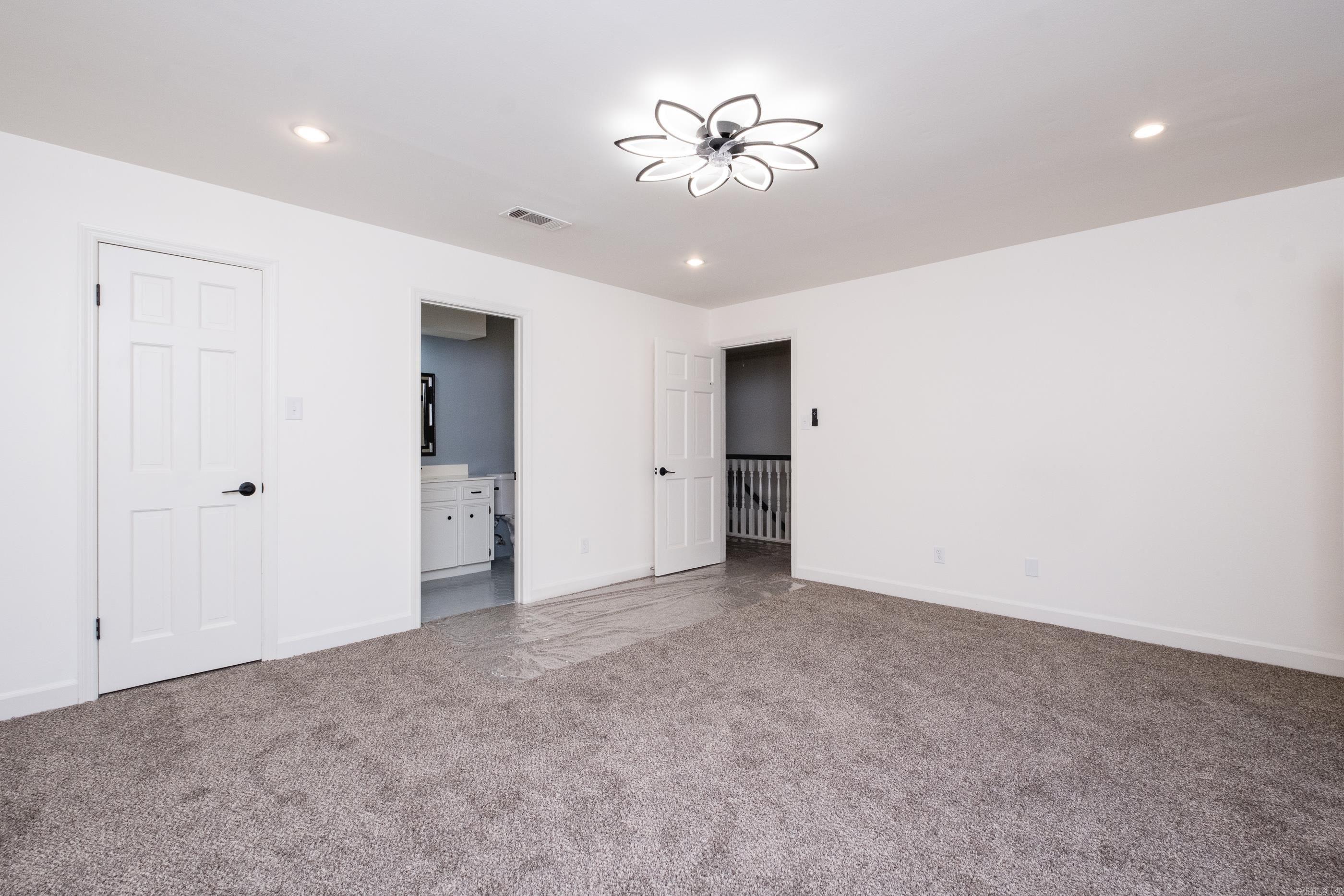 PLEASANT VALLEY ESTATES - Residential